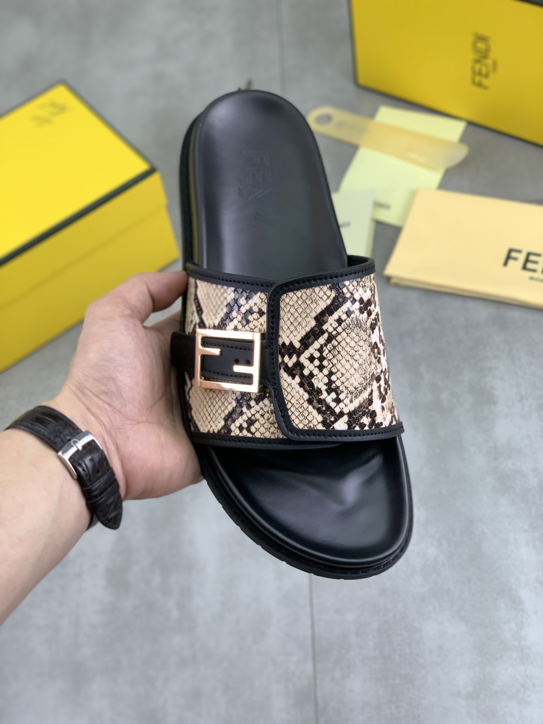 Fendi Men's Slide Sandals with Snake Print and Iconic Logo Buckle 2 cmp i1745514545213 4197 0 0