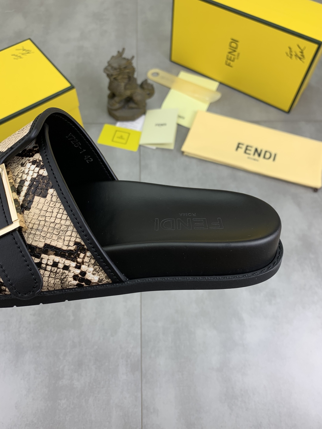 Fendi Men's Slide Sandals with Snake Print and Iconic Logo Buckle 8 cmp i1745514548770 3252 0 6