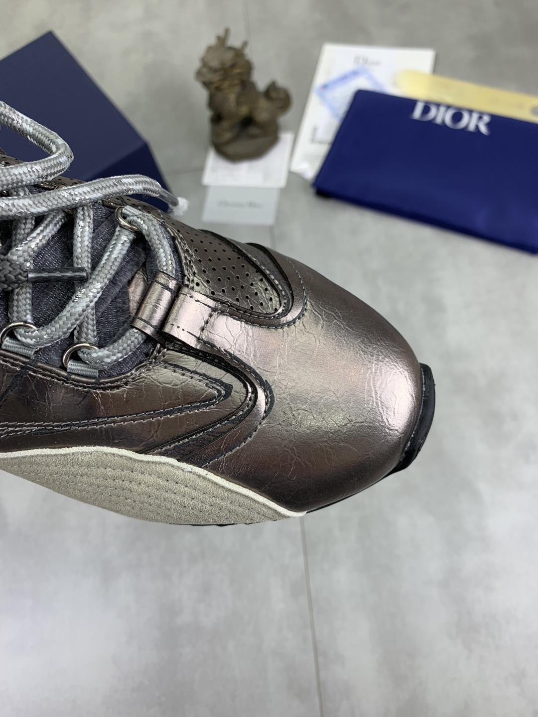 Dior Men's 2025 Low-Top Lace-Up Sneakers - Classic Style & Comfort 6 cmp i1745599987519 9703 0 4