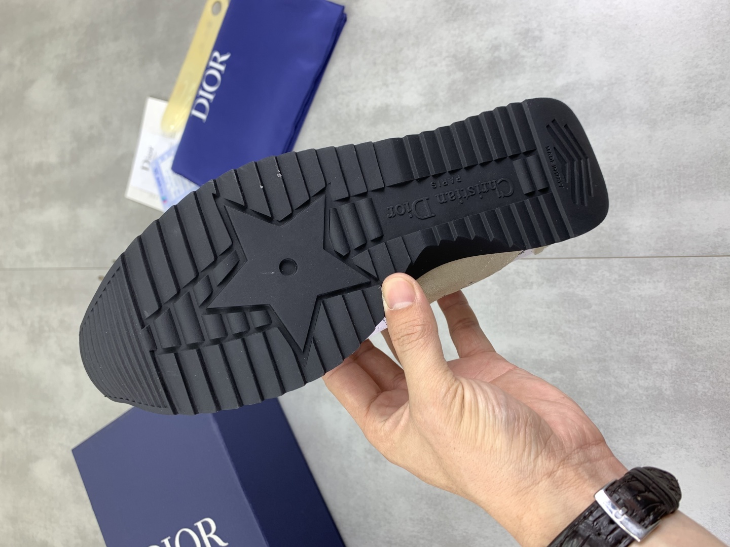 Dior Men's 2025 Lace-Up Low-Top Sneakers - Classic, Comfortable, Stylish 10 cmp i1745600075343 9330 0 8