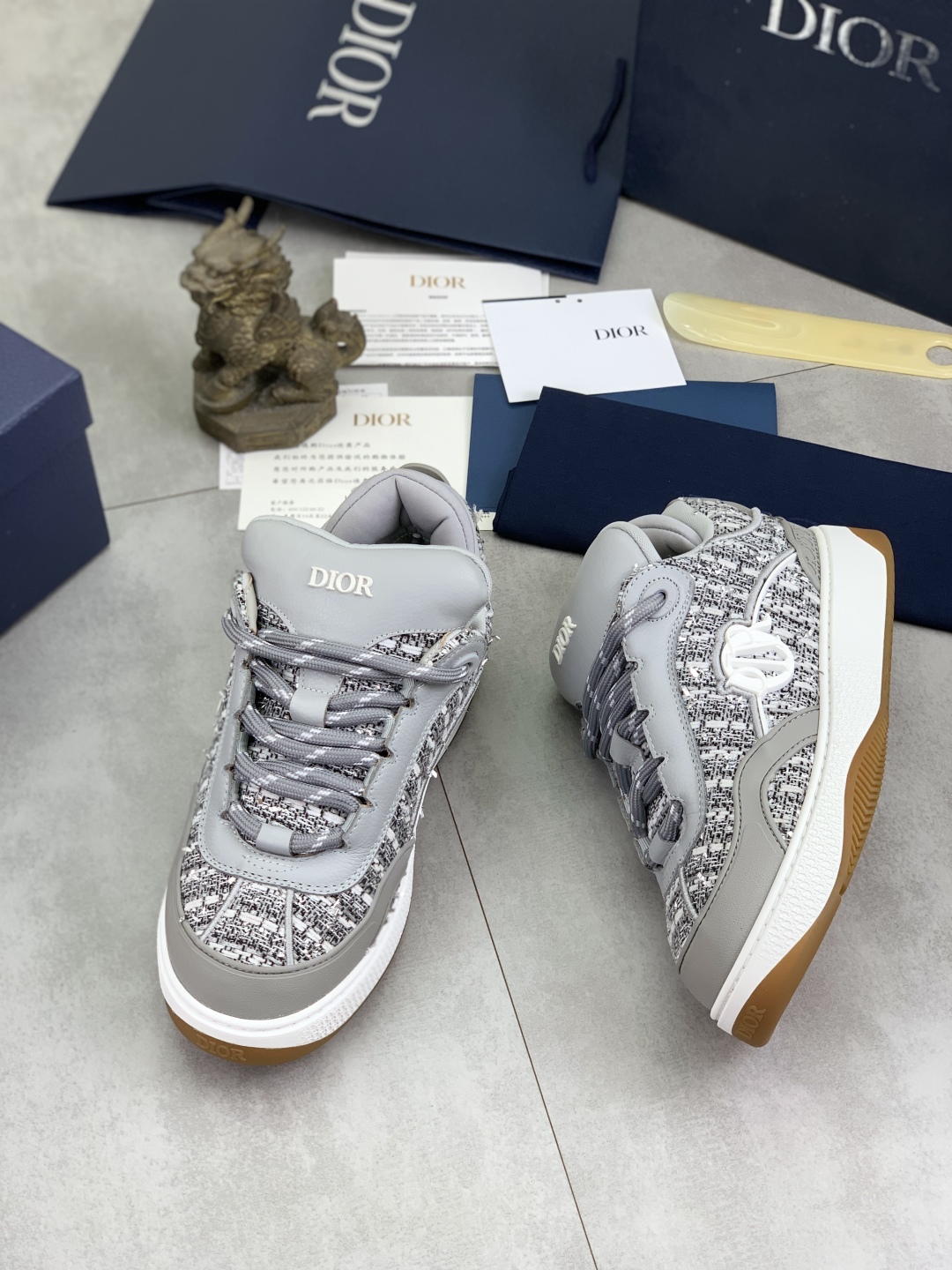 Dior Chrono High-Top Sneakers, White/Black Knit, CD Logo Designer Shoes 4 cmp i1745681842557 9008 0 2