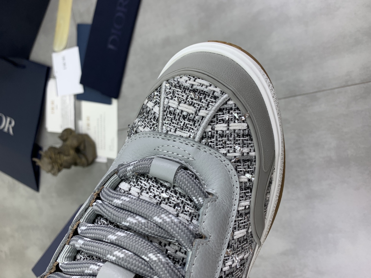 Dior Chrono High-Top Sneakers, White/Black Knit, CD Logo Designer Shoes 6 cmp i1745681852422 2057 0 4