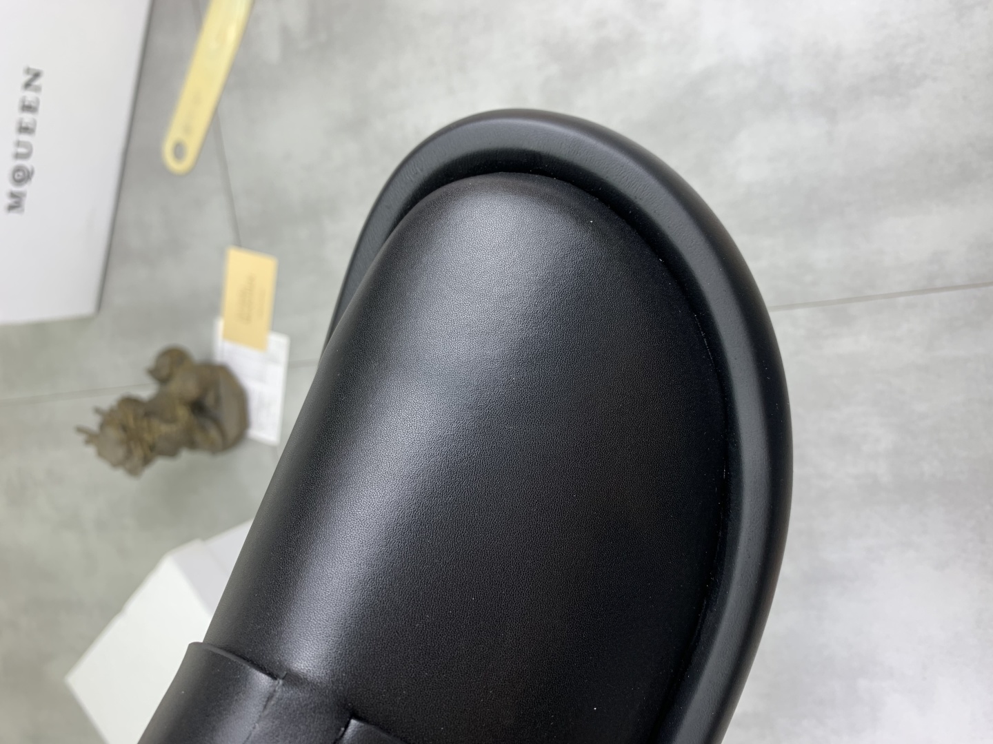 Alexander McQueen Men's and Women's Black Leather Mule Slides Size 38-44 6 cmp i1745769250925 1989 0 4