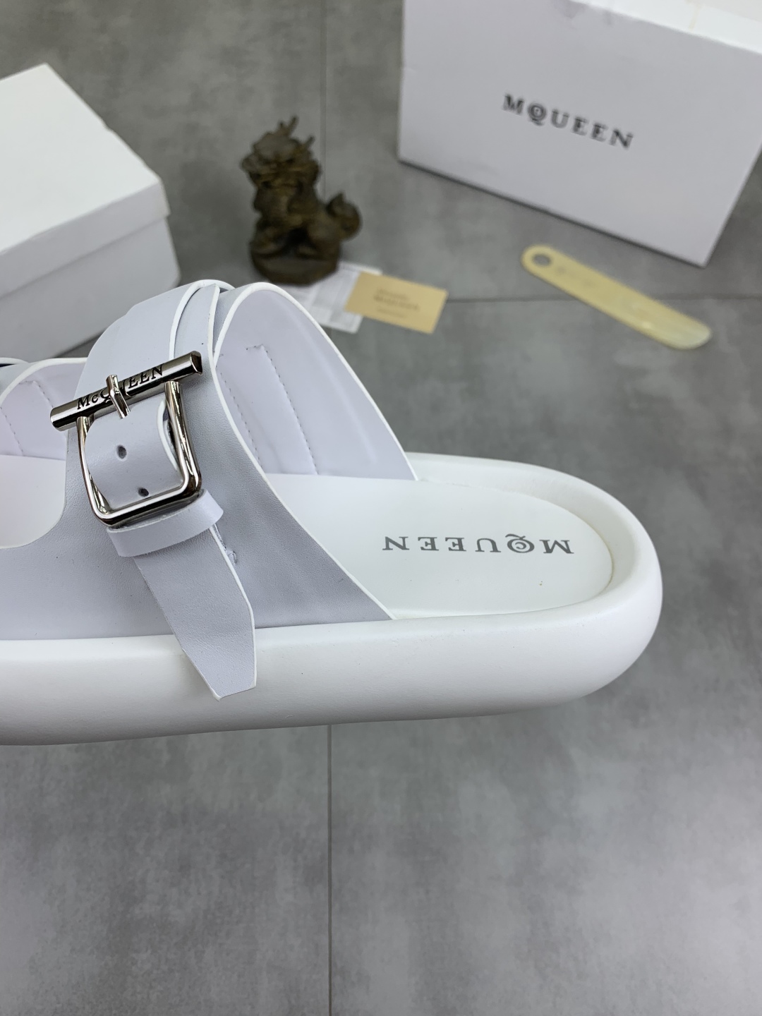 Alexander McQueen Unisex White Rubber Buckle Sandals Slides Size 38-44 8 cmp i1745769264649 5009 0 6