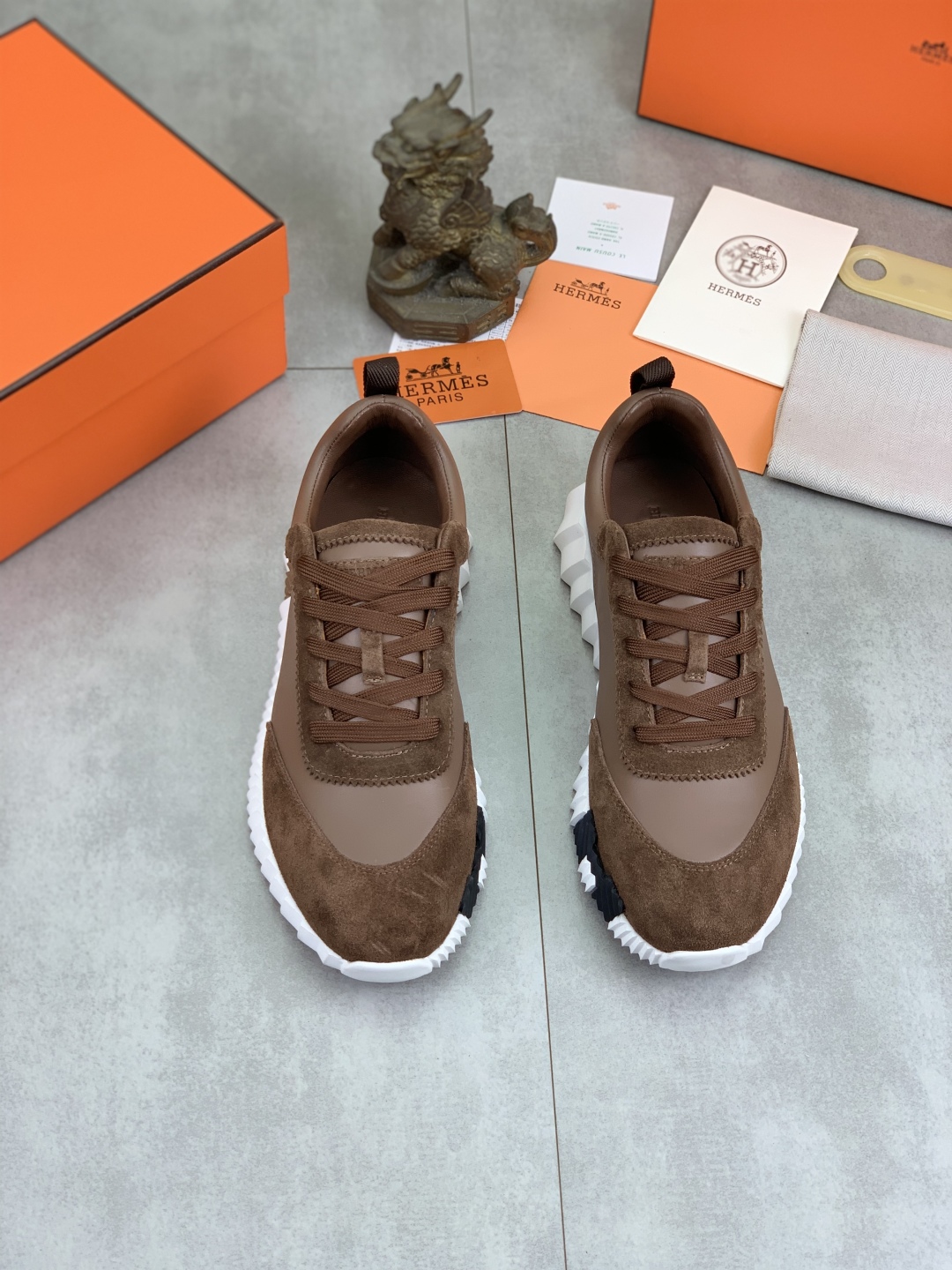 Hermes Men's Drift Sneaker - Autumn Collection, Premium Leather and Breathable Fabric 3 cmp i1745769722991 6390 0 1