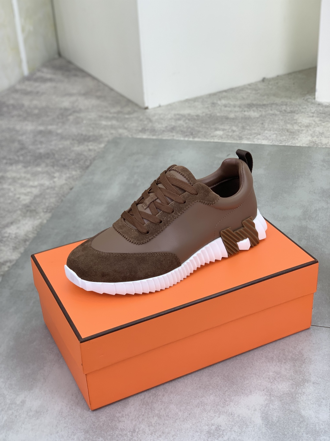 Hermes Men's Drift Sneaker - Autumn Collection, Premium Leather and Breathable Fabric 5 cmp i1745769726984 6438 0 3