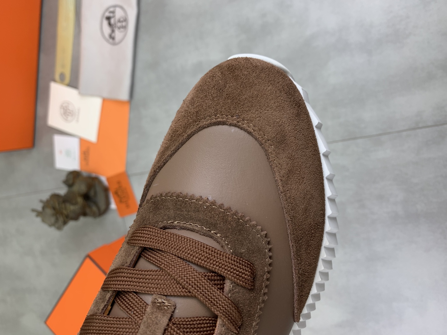 Hermes Men's Drift Sneaker - Autumn Collection, Premium Leather and Breathable Fabric 6 cmp i1745769735247 824 0 4