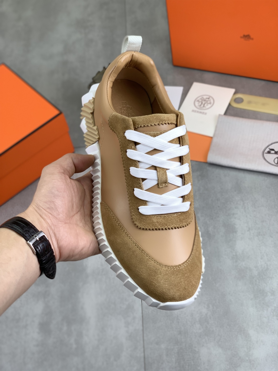 Hermes Men's Drift Sneaker: Stylish, Breathable Leather Sneakers for Autumn 2 cmp i1745769747433 758 0 0