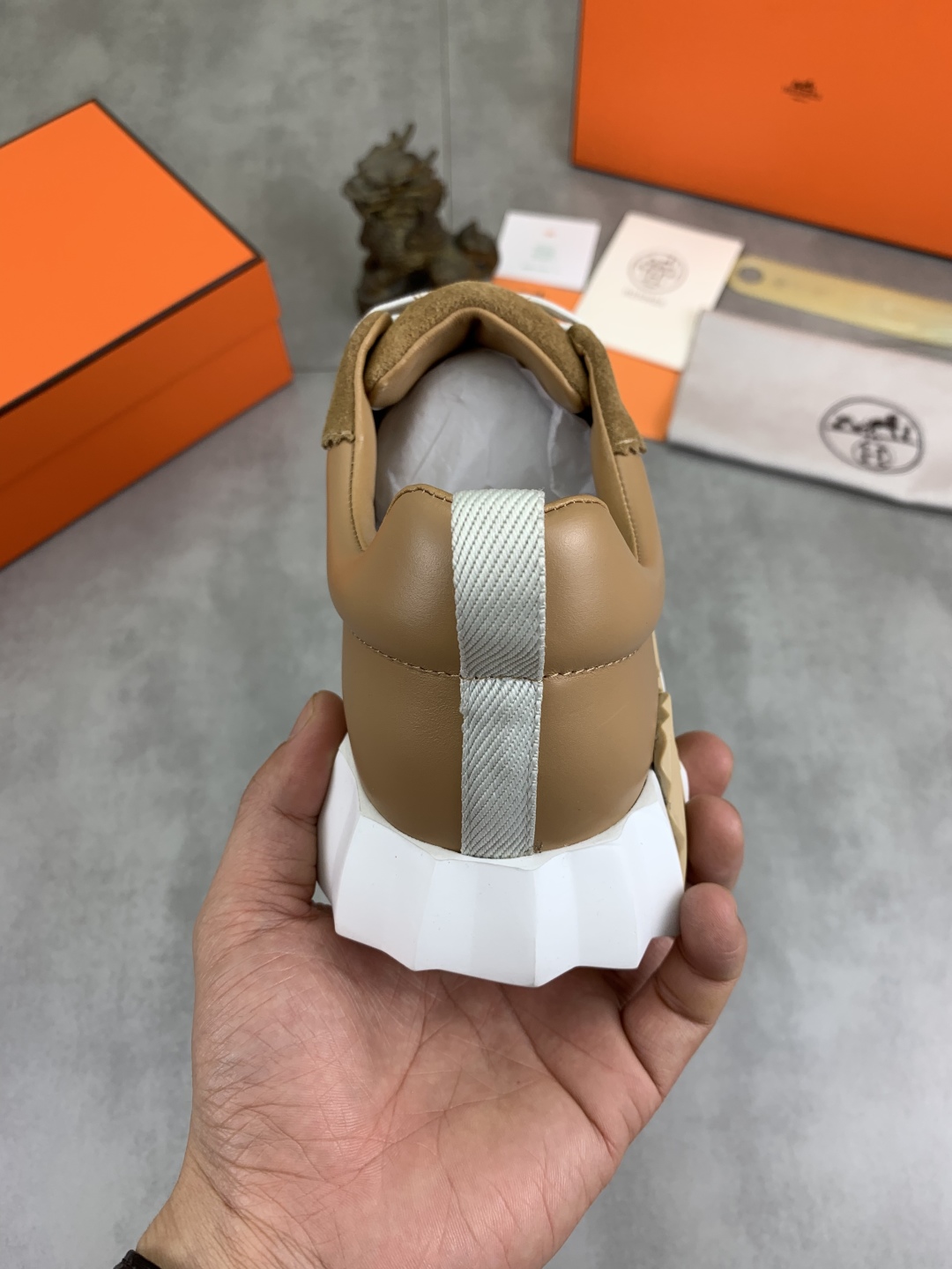 Hermes Men's Drift Sneaker: Stylish, Breathable Leather Sneakers for Autumn 9 cmp i1745769748955 4944 0 7