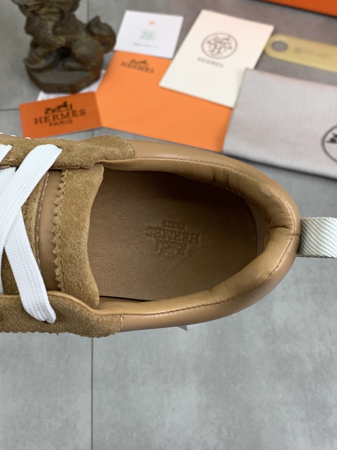 Hermes Men's Drift Sneaker: Stylish, Breathable Leather Sneakers for Autumn 10 cmp i1745769749006 1231 0 8