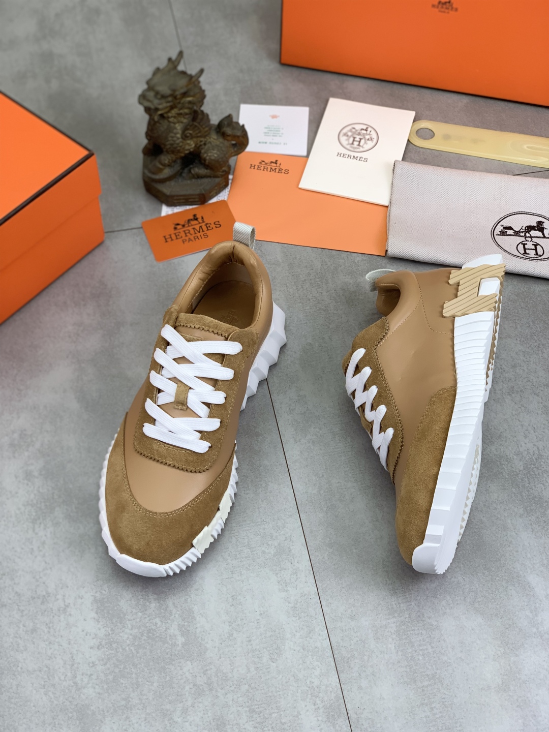 Hermes Men's Drift Sneaker: Stylish, Breathable Leather Sneakers for Autumn 4 cmp i1745769754129 3106 0 2
