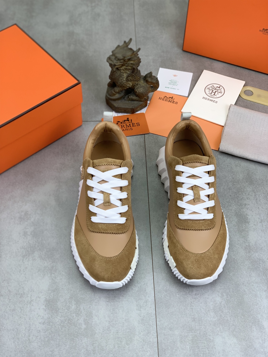 Hermes Men's Drift Sneaker: Stylish, Breathable Leather Sneakers for Autumn 3 cmp i1745769754132 4134 0 1