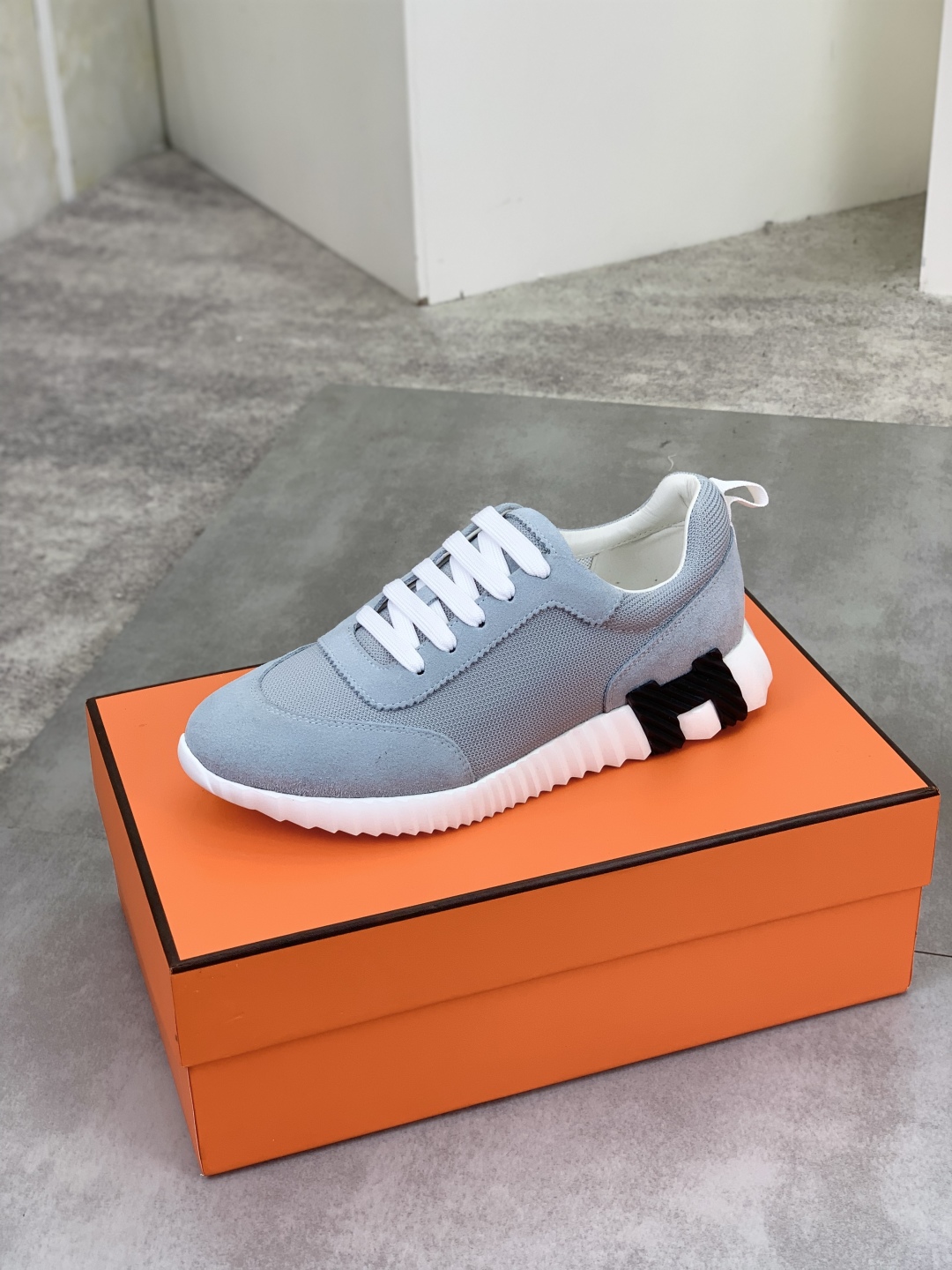 Hermes Men's Drift Sneaker: Lightweight, Breathable & Stylish Sneakers 5 cmp i1745770027699 1630 0 3