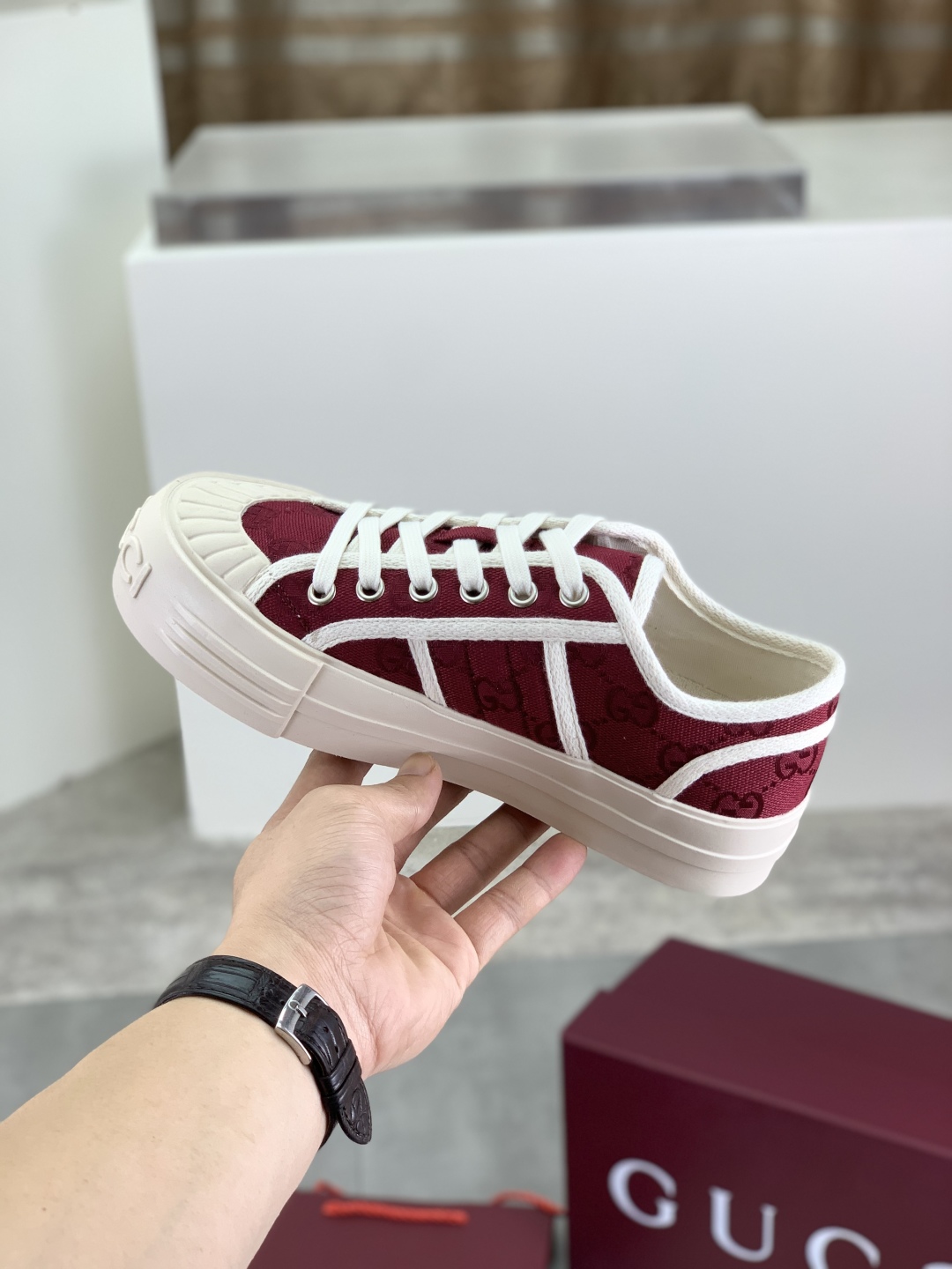 Gucci Women's Logo Canvas Platform Sneakers - Lightweight & Comfortable 7 cmp i1746377537386 9770 0 5