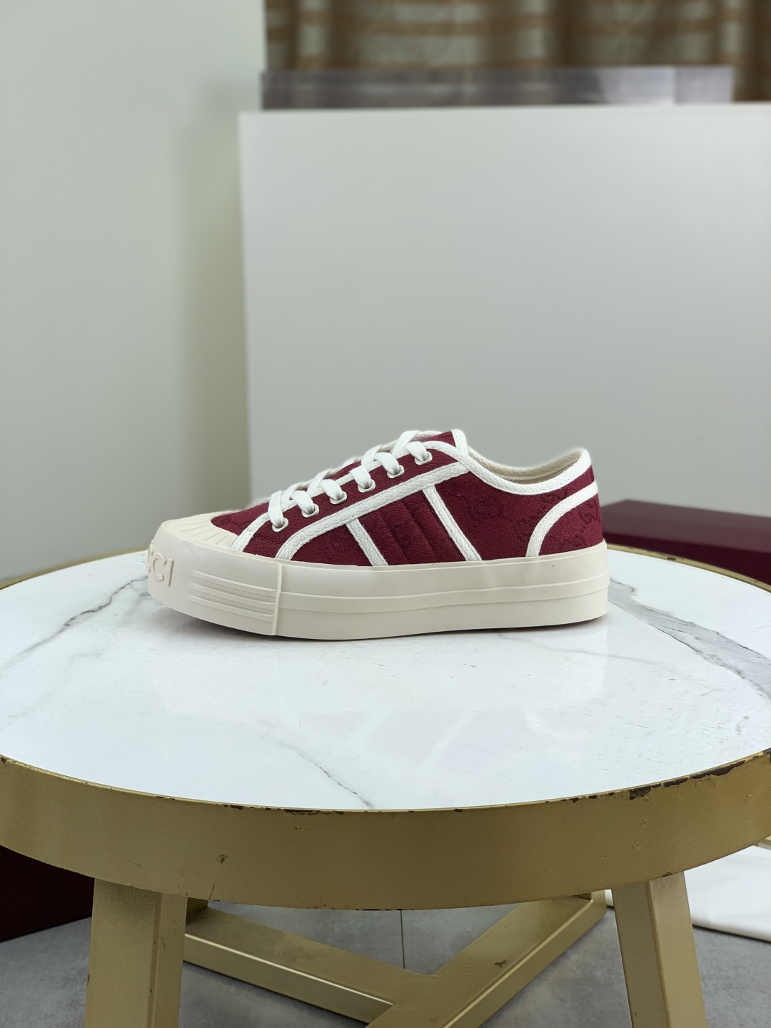 Gucci Women's Logo Canvas Platform Sneakers - Lightweight & Comfortable 2 cmp i1746377542715 5026 0 0