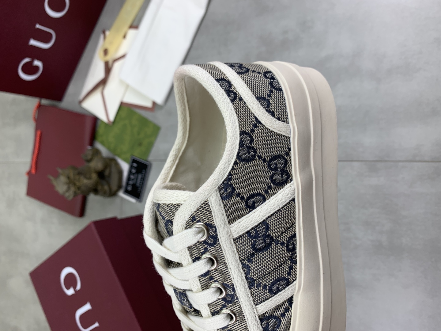 Gucci Women's Platform Sneakers Logo Fabric, Lightweight and Comfortable 8 cmp i1746377566790 563 0 6
