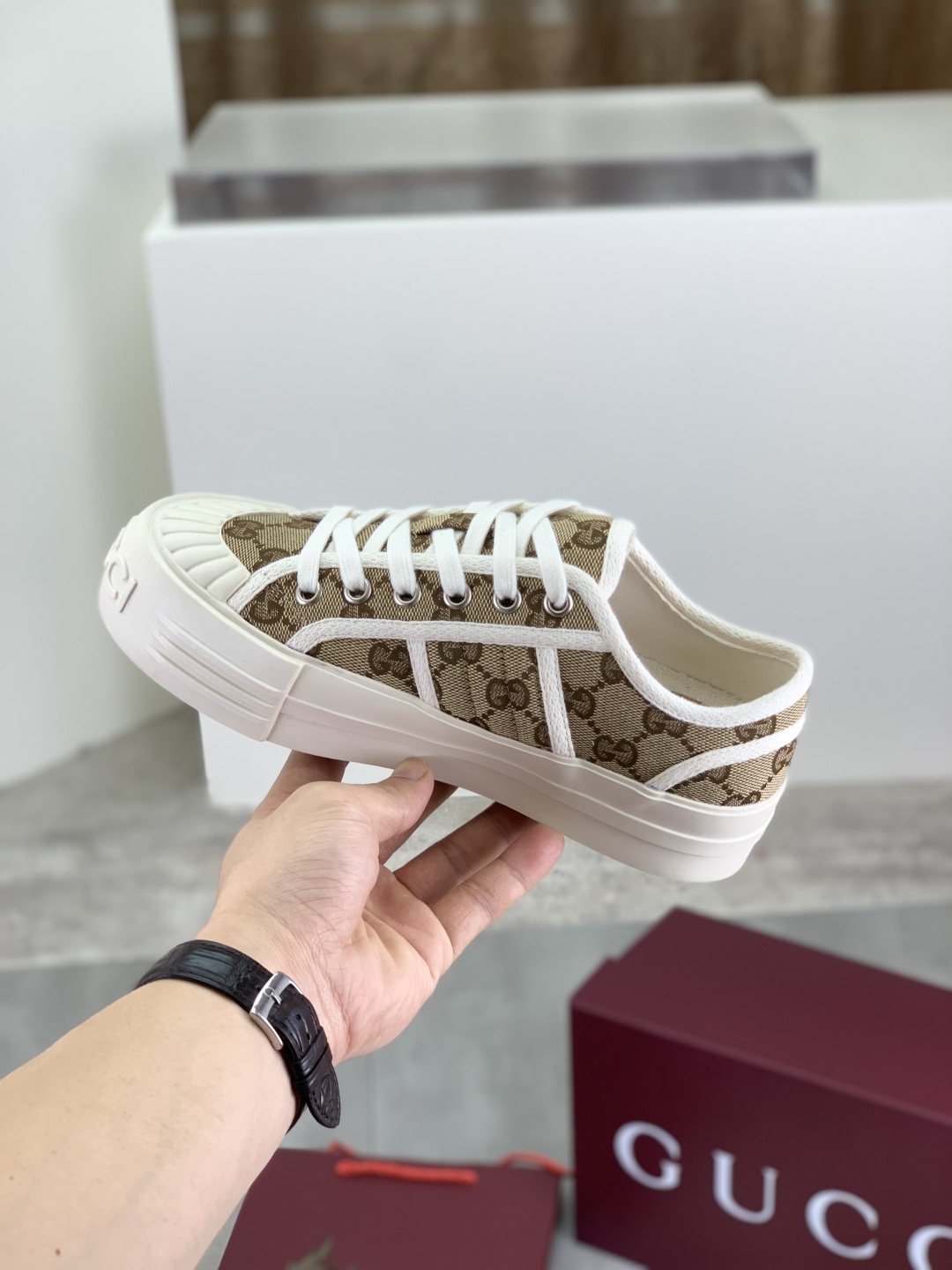 Gucci Women's Logo Canvas Platform Sneakers - Stylish & Comfortable 7 cmp i1746377572318 17 0 5