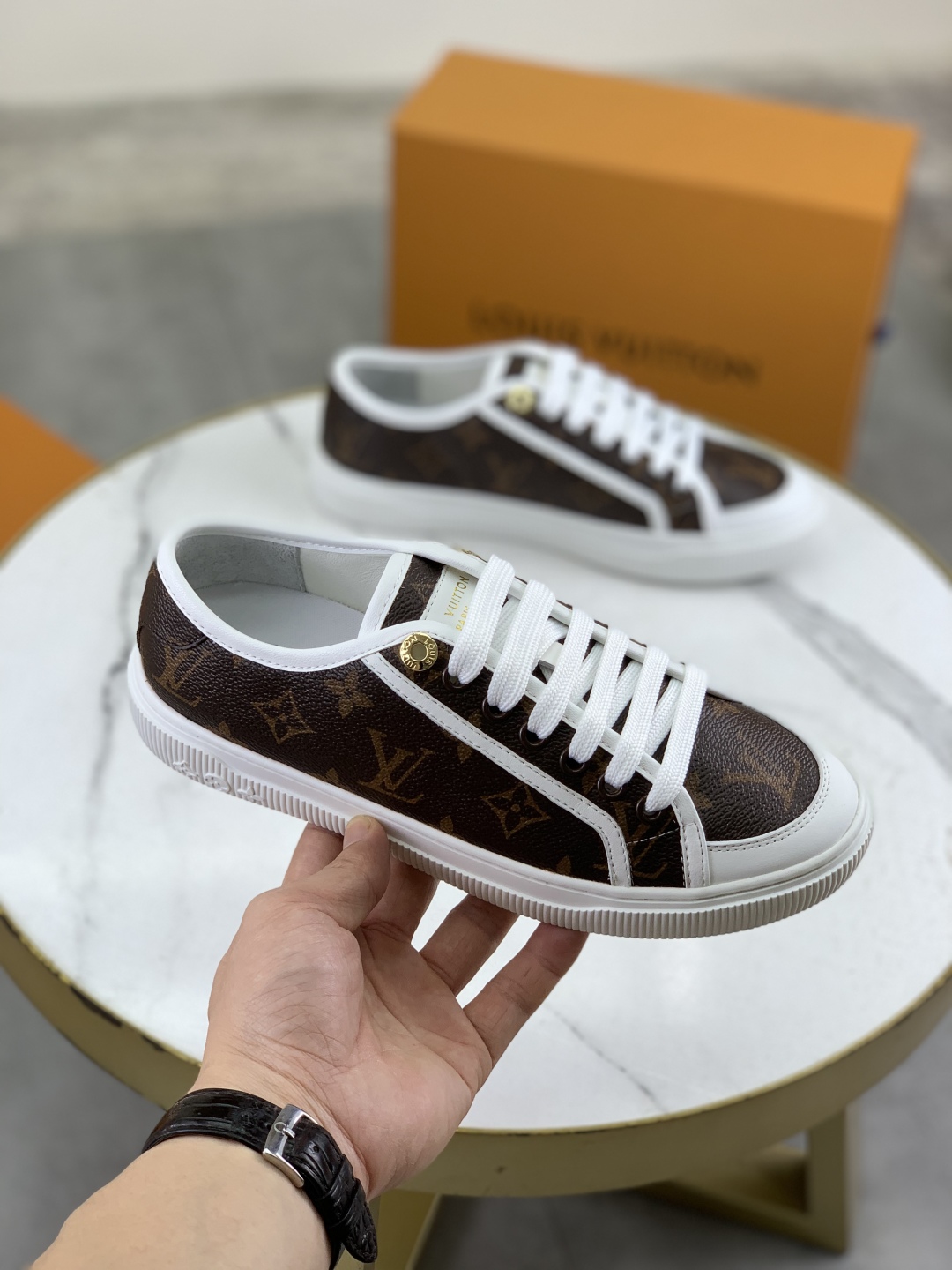 Louis Vuitton Time Out Monogram Canvas Sneakers,Classic Thick Sole,Autumn/Winter 4 cmp i1746377816316 9085 0 2