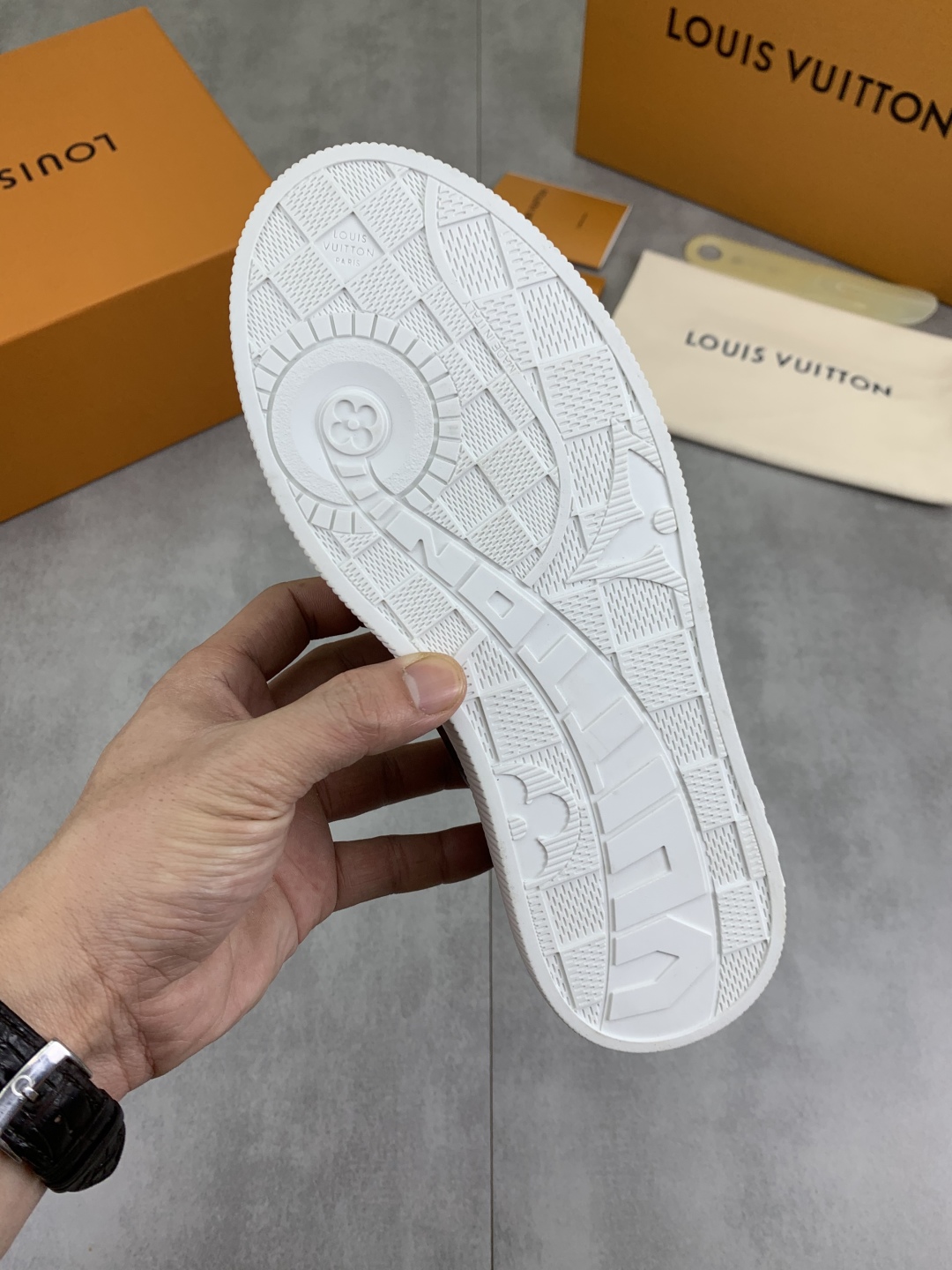 Louis Vuitton Time Out Monogram Canvas Sneakers,Classic Thick Sole,Autumn/Winter 9 cmp i1746377817149 5948 0 7