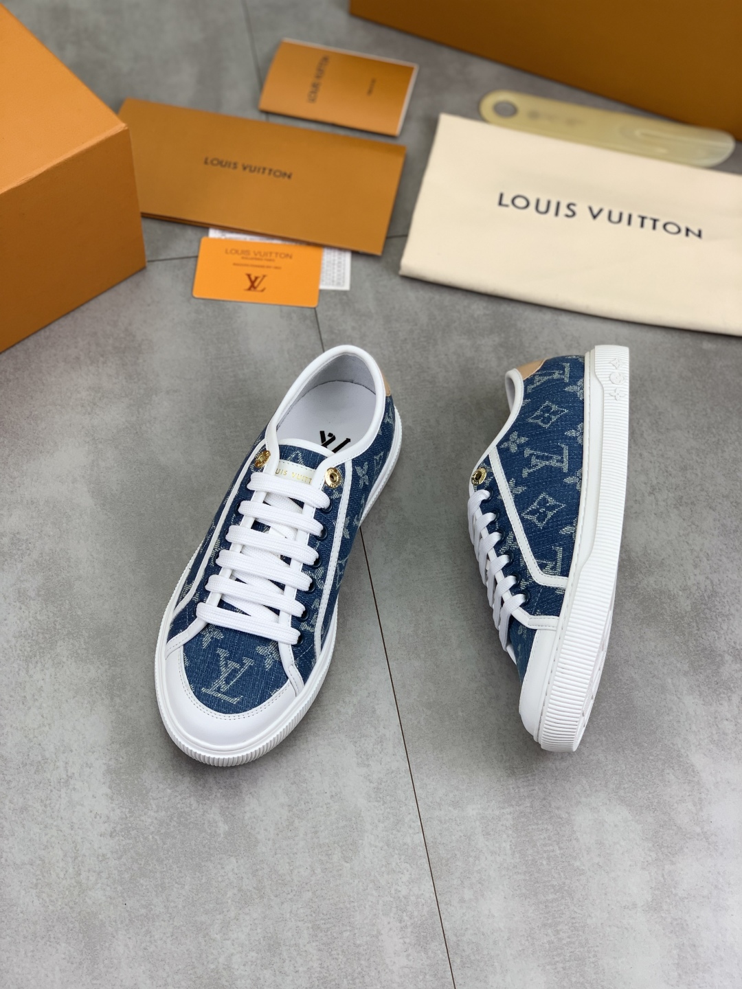 Louis Vuitton Time Out Sneaker: Denim Monogram, New Arrival, Couple Style 6 cmp i1746377855521 7458 0 4