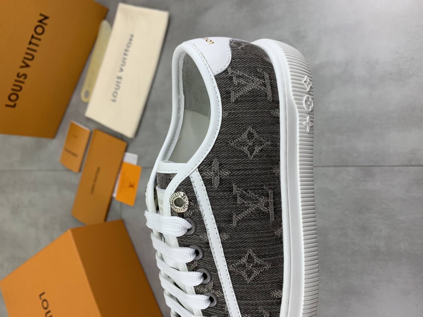 Louis Vuitton Time Out Sneakers SS25 Monogram Canvas - Couples' Shoes 8 cmp i1746377885831 9642 0 6
