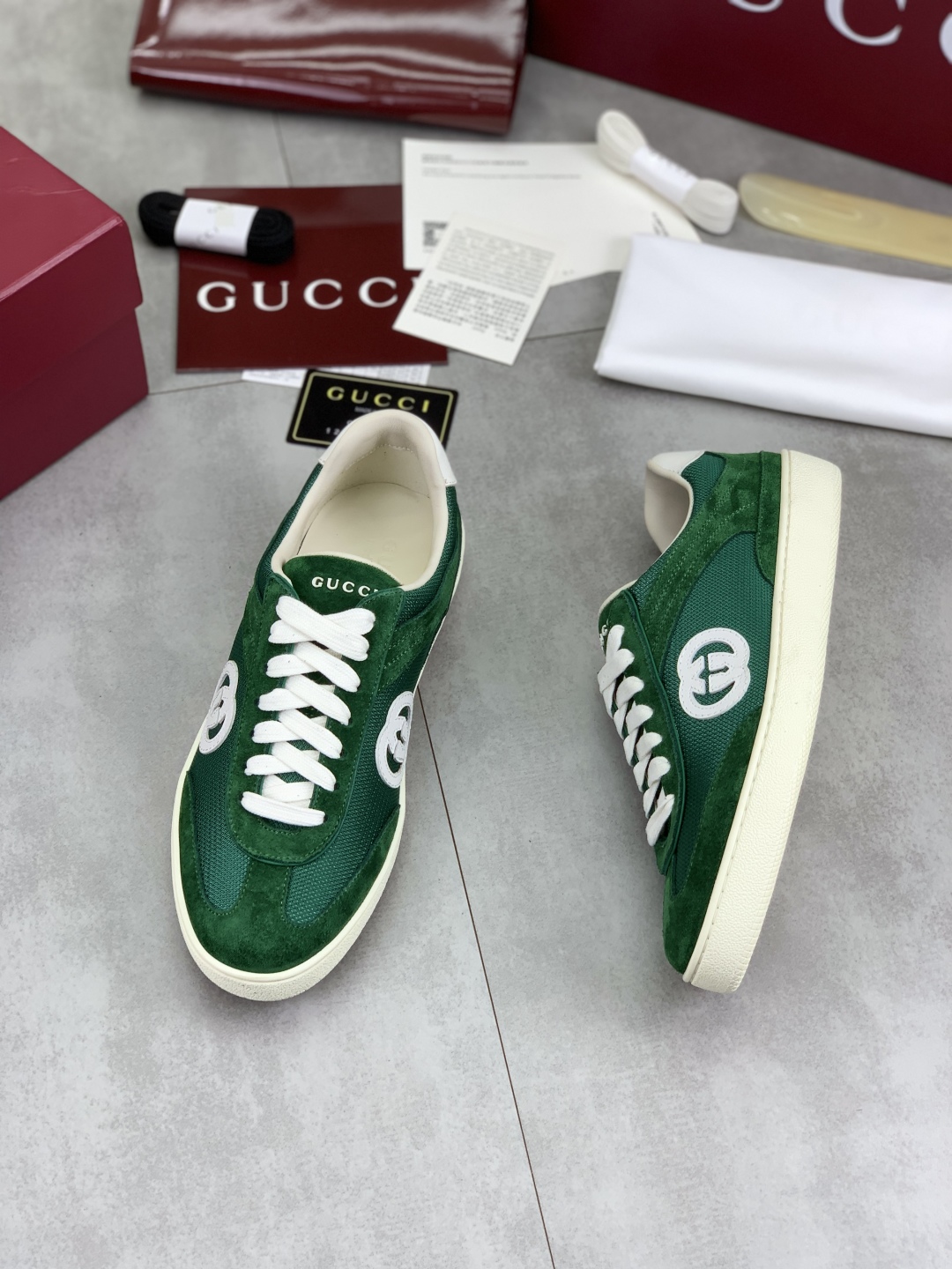 Gucci Women's Green Logo Sneakers - Comfortable Designer Fashion Footwear 6 cmp i1746378425236 6391 0 4