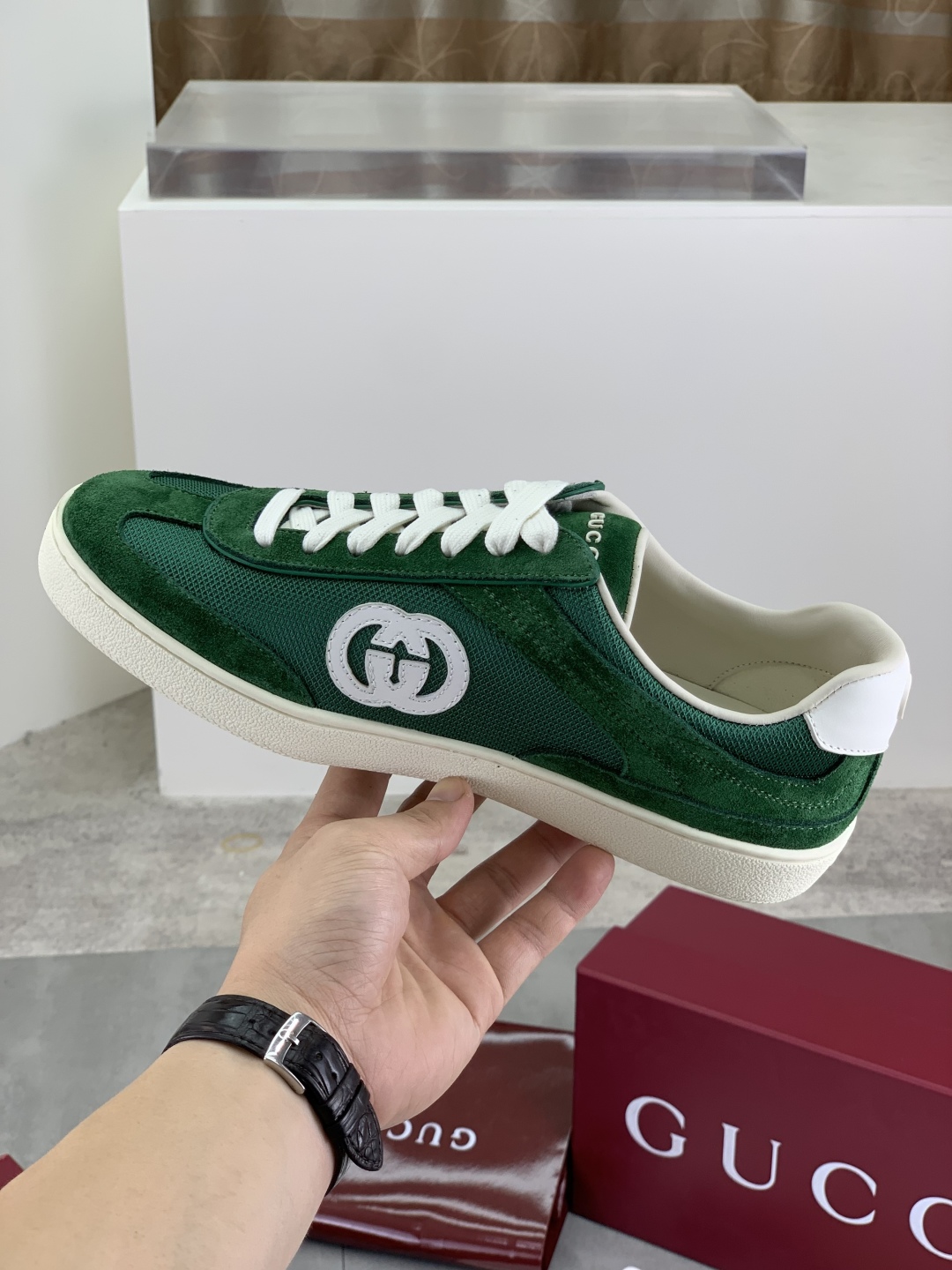 Gucci Women's Green Logo Sneakers - Comfortable Designer Fashion Footwear 7 cmp i1746378432807 7454 0 5