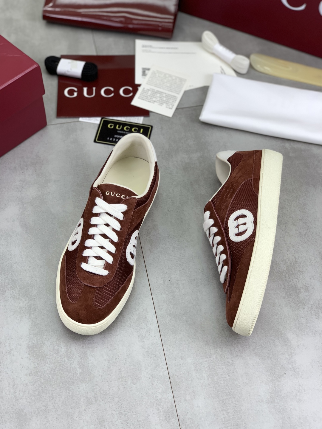 Gucci Women's Brown Suede and Canvas Logo Sneakers - Lightweight & Stylish 6 cmp i1746378447434 2033 0 4