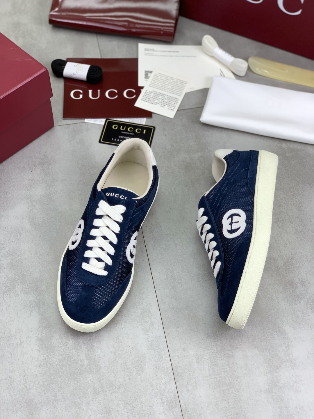 Gucci Women's Ace Sneaker - Stylish Logo Print Canvas with Comfortable Fit 6 cmp i1746378461915 2760 0 4