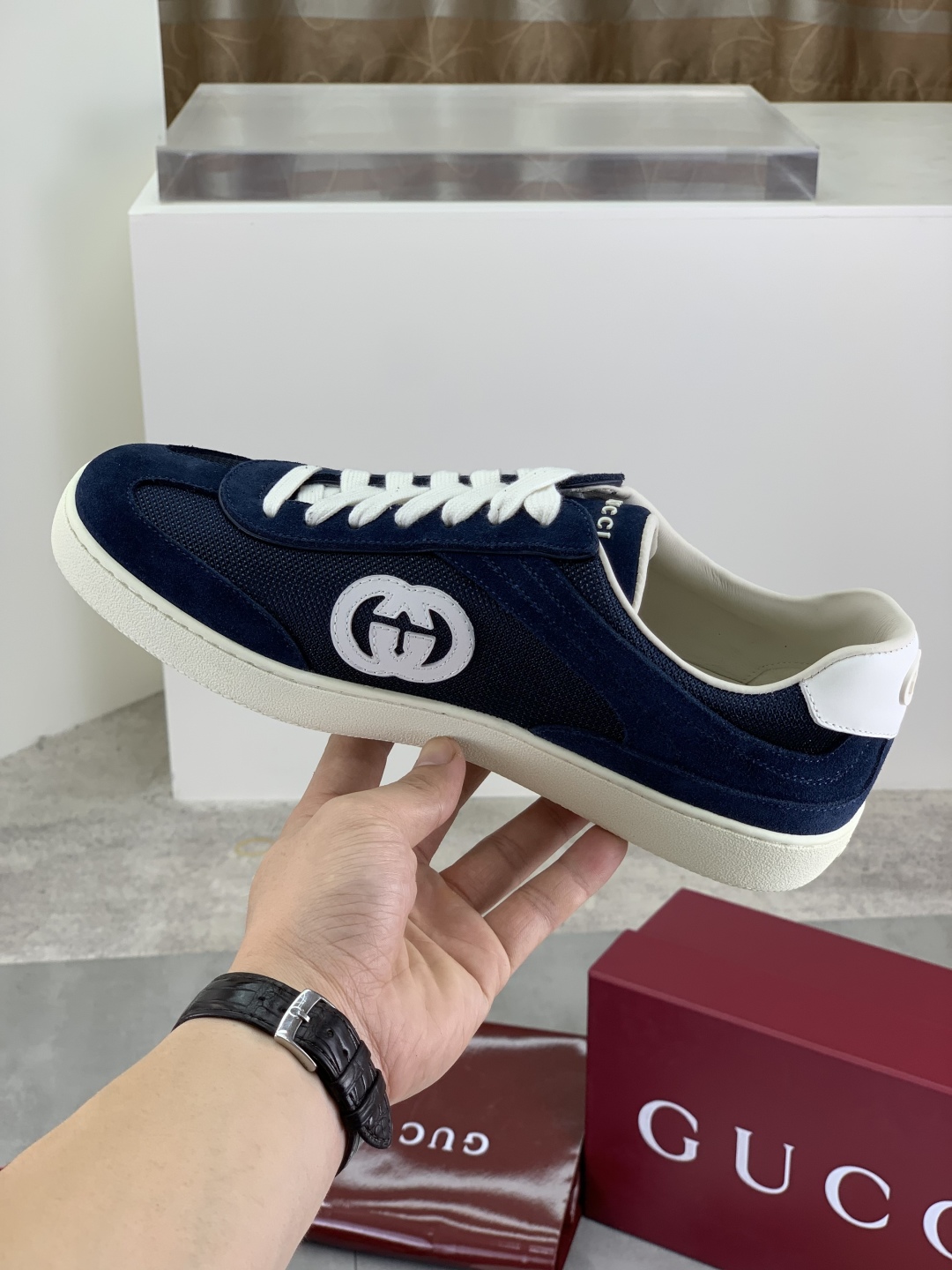 Gucci Women's Ace Sneaker - Stylish Logo Print Canvas with Comfortable Fit 7 cmp i1746378461998 8185 0 5