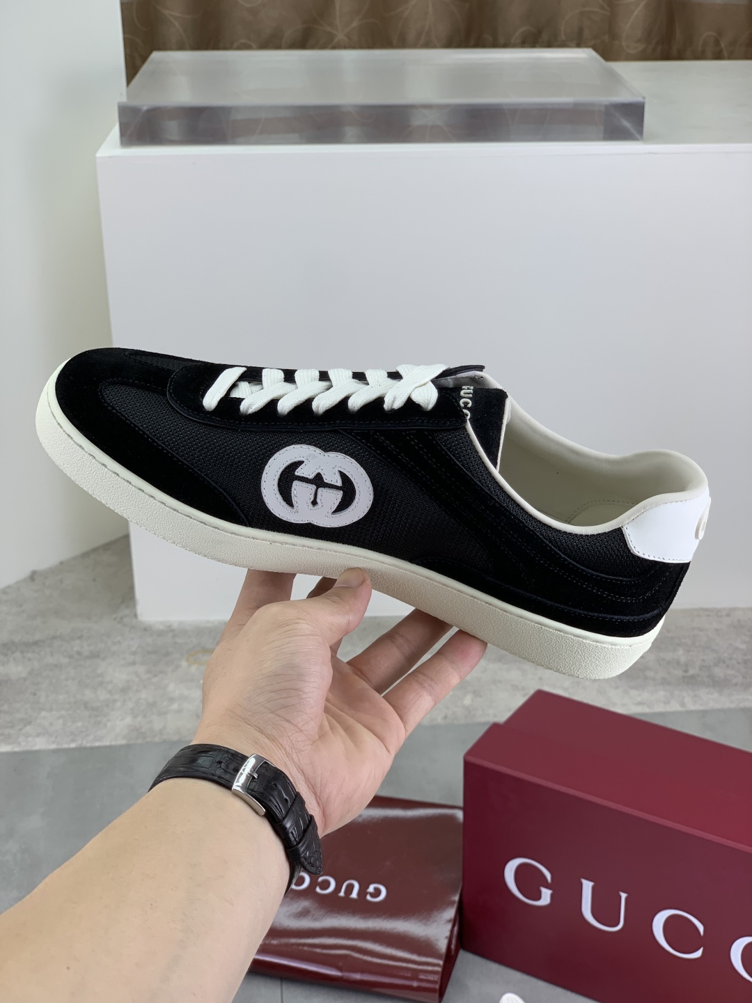 Gucci Women's Black Logo Canvas Sneakers, Lightweight and Comfortable 7 cmp i1746378489237 6628 0 5