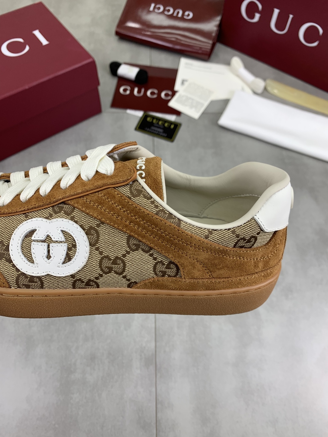 Gucci Women's Logo Canvas Sneakers, Lightweight and Comfortable, Sizes 35-41 8 cmp i1746378512660 5213 0 6