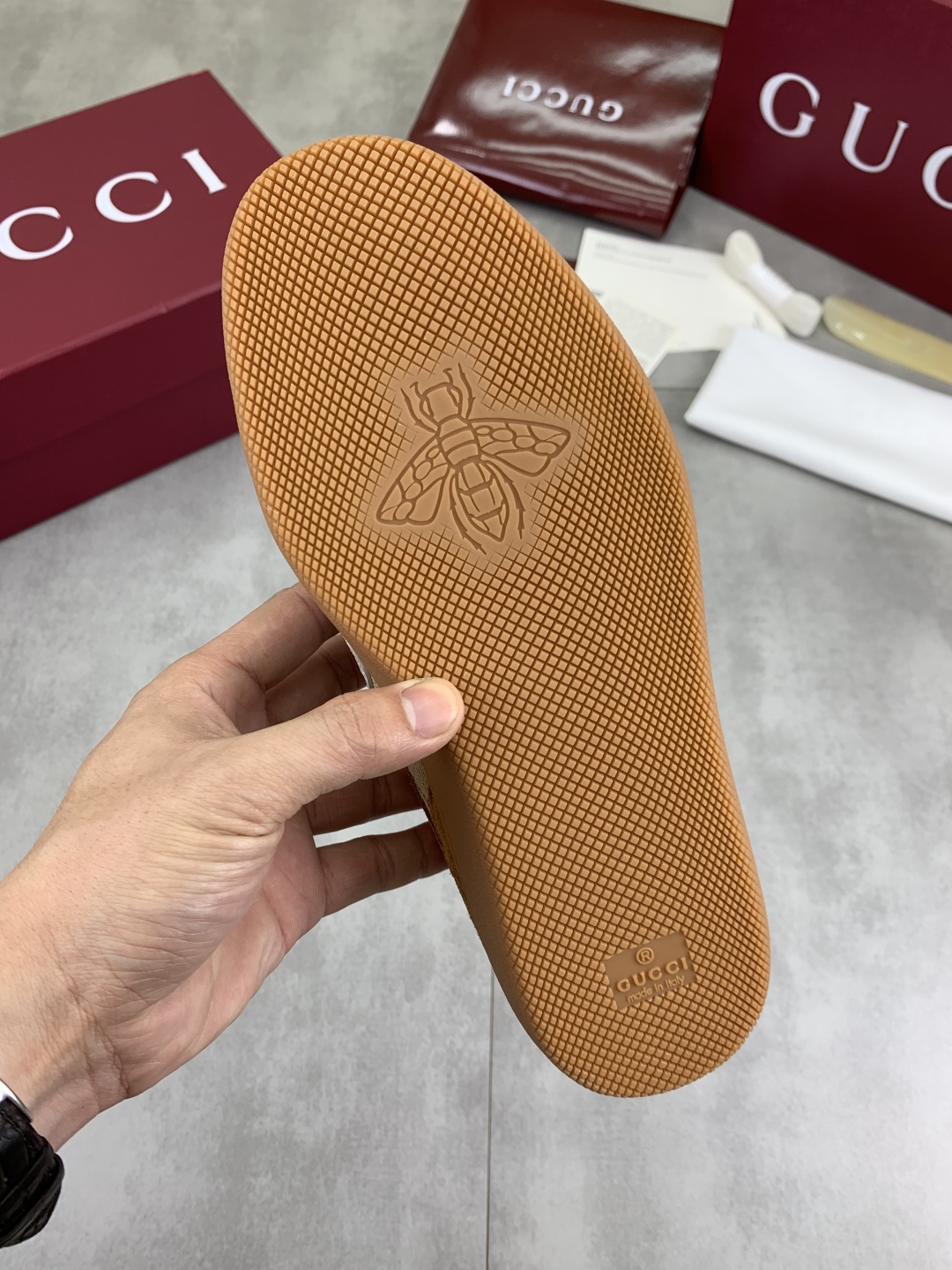 Gucci Women's Logo Canvas Sneakers, Lightweight and Comfortable, Sizes 35-41 9 cmp i1746378512685 5775 0 7