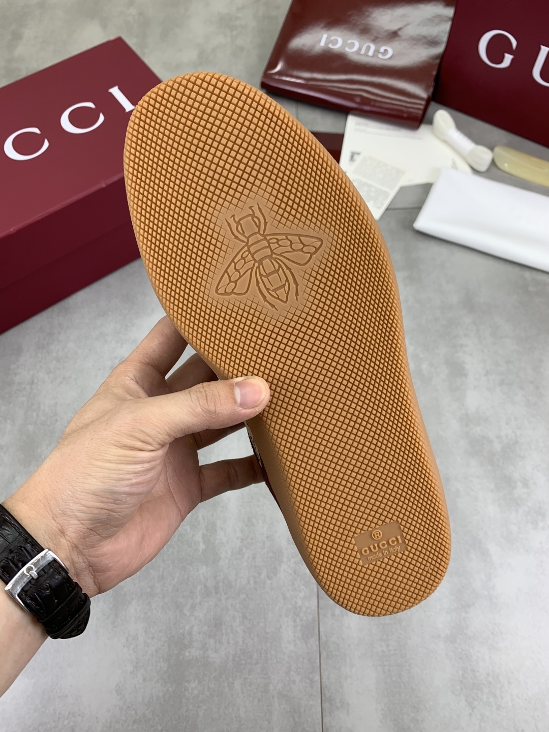 Gucci Women's GG Canvas & Suede Trim Sneakers - Comfortable & Stylish 9 cmp i1746378539289 33 0 7