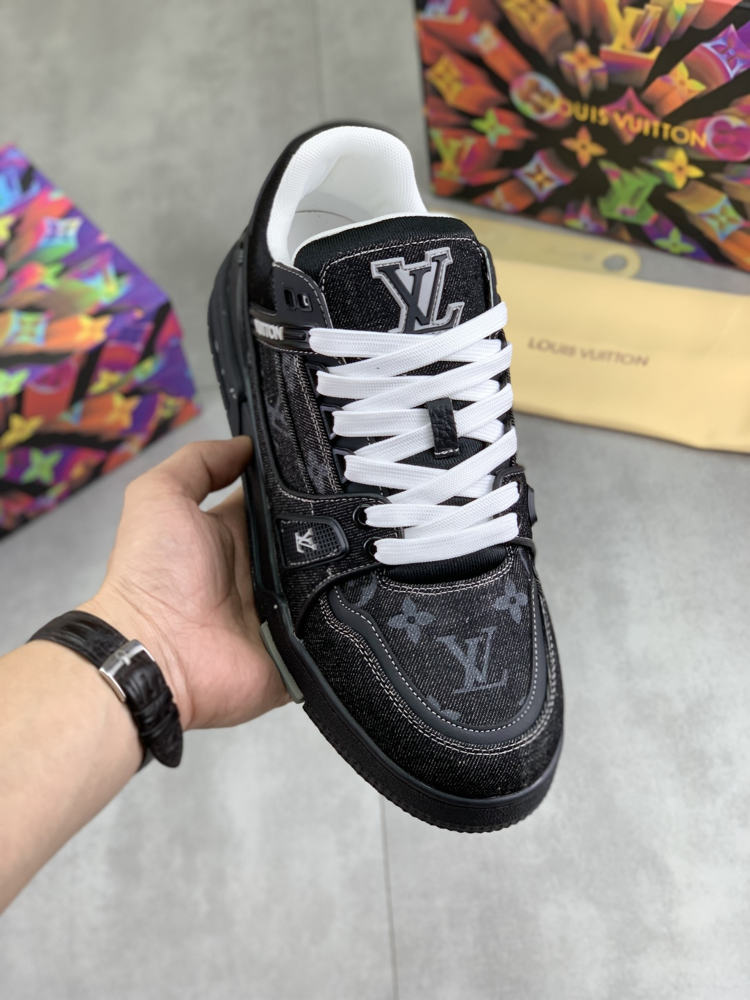 NO:283878,Real price [LOUIS VUITTON) (original order) new LV Louis Vuitton *—LV classic trendy shoes!  Use imported original cowhide with water-dyed cowhide inner lining. The latest original wear-resistant rubber combination bottom!  High-quality quality!  A variety of colors are available, code count 38-45, louis vuitton, louis vuitton, louis vuitton, cowhide19860909实价【LOUIS VUITTON）（原单）新款LV路易威登 *——LV经典潮鞋！选用进口原版牛皮 水染牛皮内里.最新款原版耐磨橡胶组合大底！高品质精品！多款颜色可选,码数38-45,,louis vuitton,louis vuitton,louis vuitton,cowhide,Men's shoes