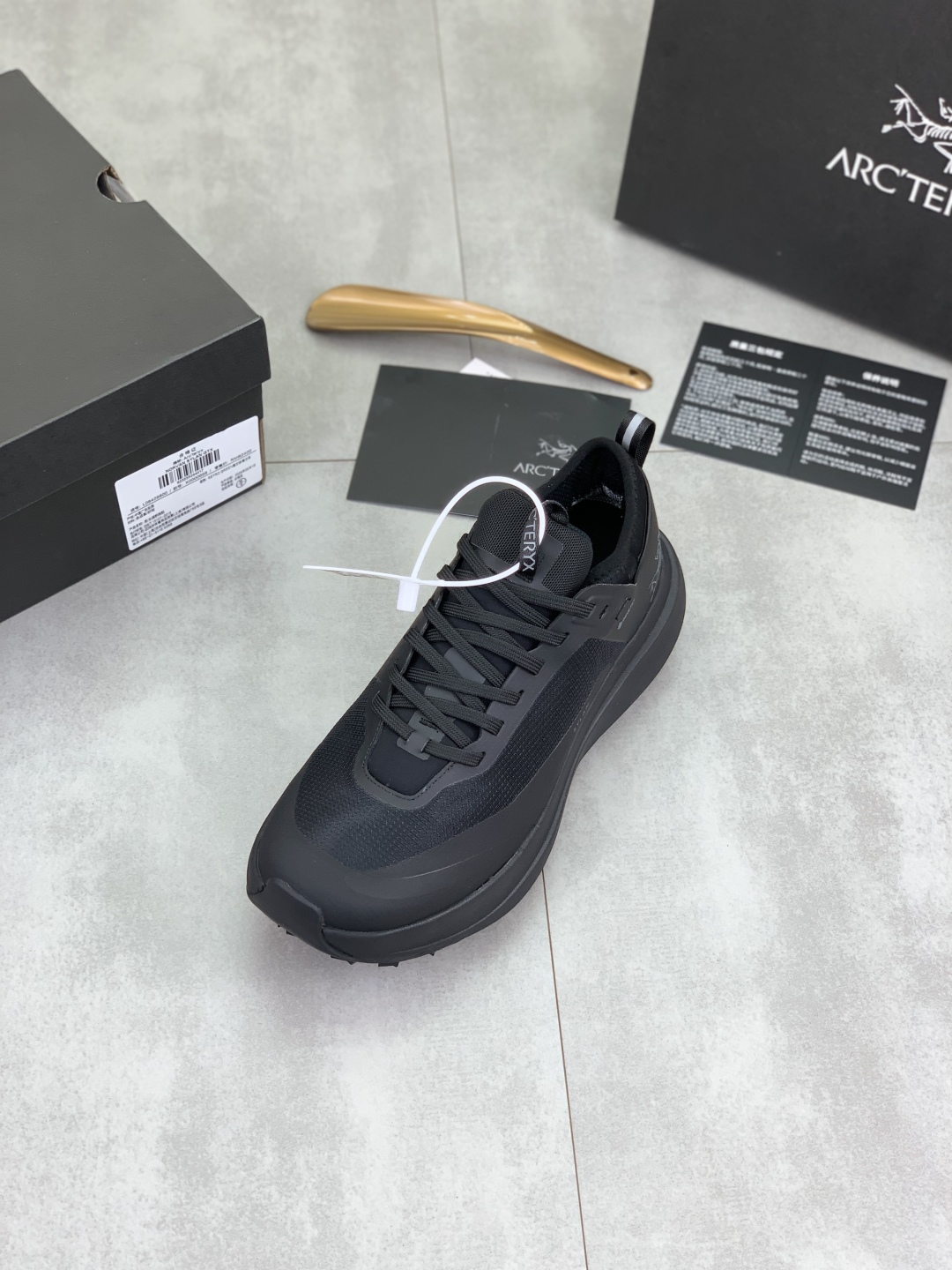 Precio de fábrica P330 Precio real Nuevos zapatos de principiante Finalmente en un futuro próximo of