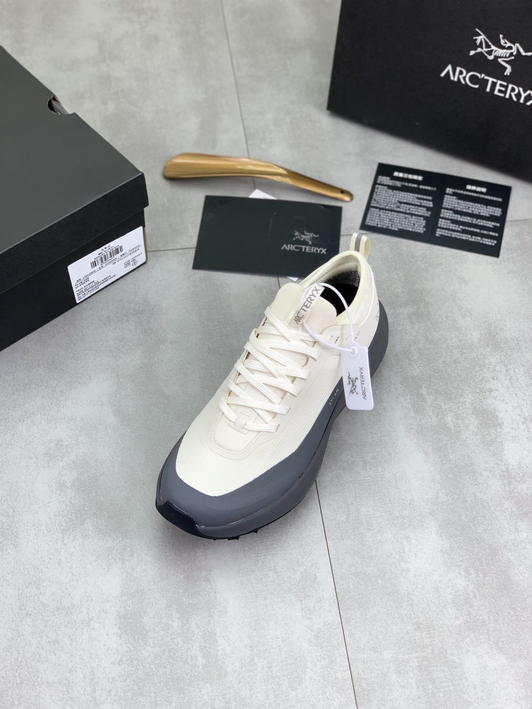 Precio de fábrica P330 Precio real Nuevos zapatos de principiante Finalmente en un futuro próximo of