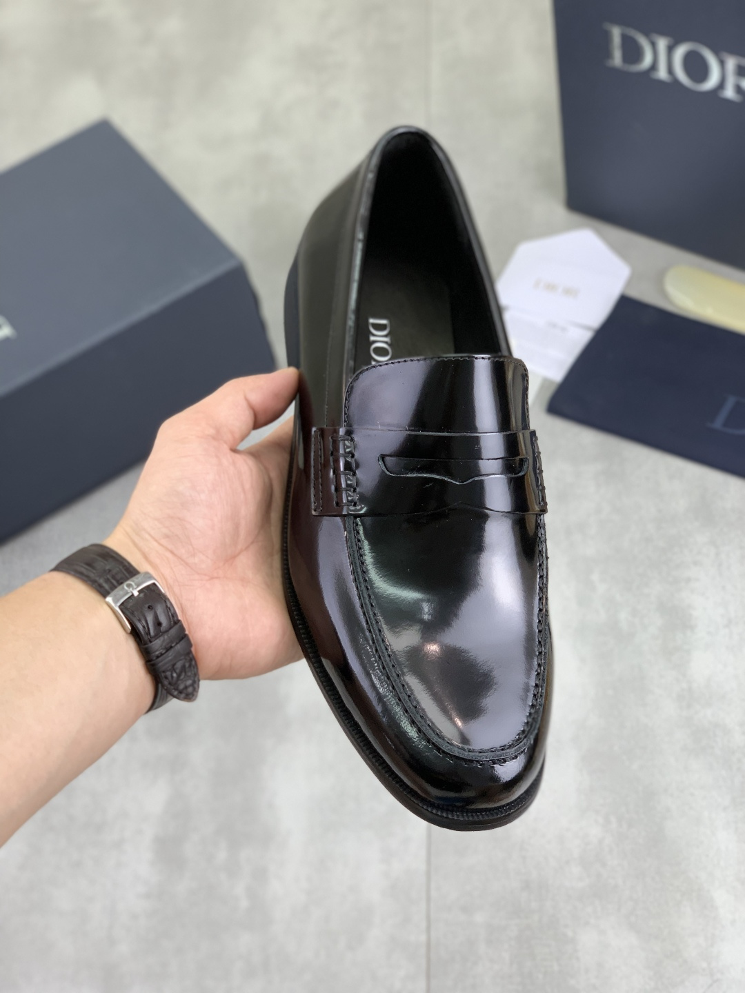 NO:348442,Real price High-version Dior Original!  Top Italian purchasing agents!  Men's business and casual leather shoes, original imported upper with beaded calfskin, ultimate texture, gentlemanly style, imported water dyed cowhide, top Italian original rubber sole, first-class workmanship, top-level texture!  Size39-44 (45 custom made) 3 colors available, dior, dior, cowhide19860909实价 高版本 Dior 迪奥 原版！顶级意大利代购！男士商务休闲皮鞋,鞋面原版进口开边珠小牛皮,极致质感,绅士风范,内里进口水染牛皮,顶级意大利原版橡胶大底,一流做工,顶级质感！Size39-44（45定做）3色可选,,dior,dior,cowhide,Men's shoes