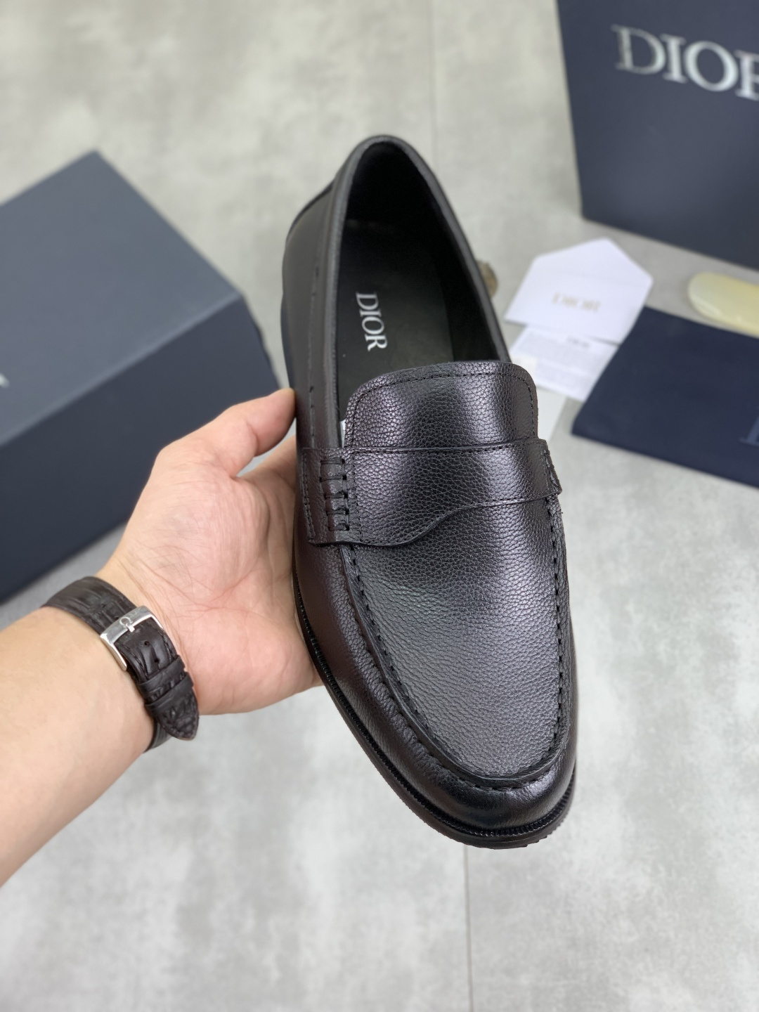 NO:348460,Real price High-version Dior Original!  Top Italian purchasing agents!  Men's business and casual leather shoes, original imported lychee pattern calf leather on the upper, ultimate texture, gentlemanly style, imported water-dyed cowhide leather inside, top-quality Italian original rubber sole, first-class workmanship, top-level texture!  Size39-44 (45 custom made) 3 colors available, dior, dior, cowhide19860909实价 高版本 Dior 迪奥 原版！顶级意大利代购！男士商务休闲皮鞋,鞋面原版进口荔枝纹小牛皮,极致质感,绅士风范,内里进口水染牛皮,顶级意大利原版橡胶大底,一流做工,顶级质感！Size39-44（45定做）3色可选,,dior,dior,cowhide,Men's shoes