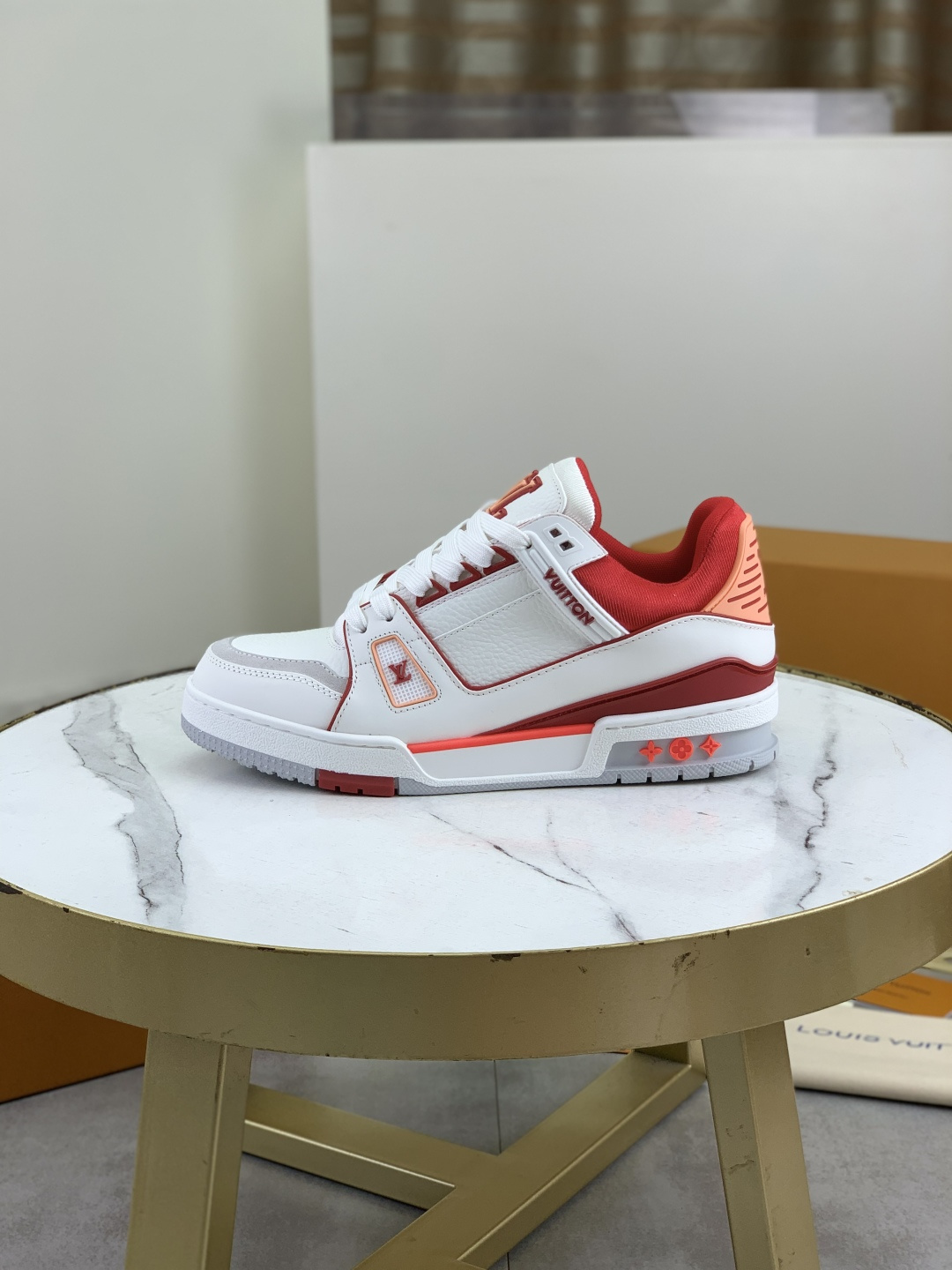 NO:357431,The top version of the most popular version [LOUIS VUITTON) (original list) The most popular new LV Louis Vuitton * - Top version of LV classic trendy shoes!  Choose imported original interior. Original wear-resistant and lightweight TPU bottom!  High-quality quality!  4 colors available, size number for women 35-39, male 39-45,,louis vuitton,louis vuitton,louis vuitton19860909跑量实价 顶级版本【LOUIS VUITTON）（原单）最情侣新款LV路易威登 *——顶级版本 LV经典潮鞋！选用进口原版内里.原版耐磨轻便TPU大底！高品质精品！4款颜色可选,码数女35-39 男39-45,,louis vuitton,louis vuitton,louis vuitton,Men's shoes