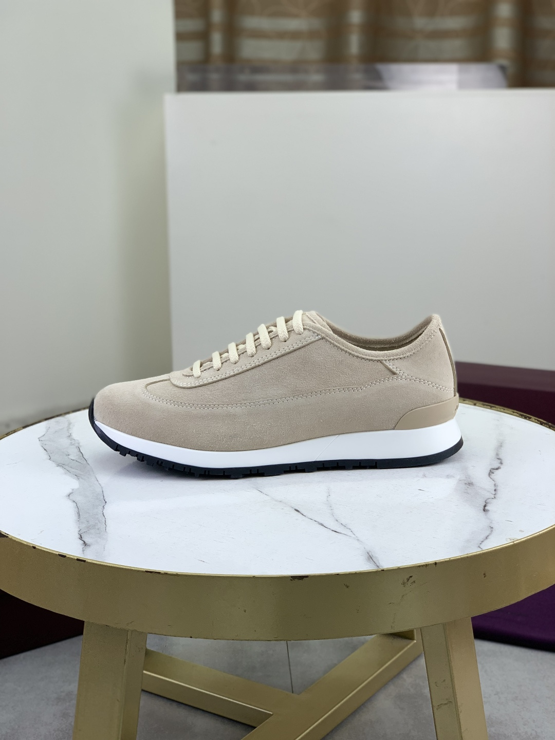 NO:639629,Real price, high quality version Hermès brand - (John Lobb) Material (cowhide cowhide) original outsole development, original foot development, original combination outsole development TPU material backing sheet non-slip wear-resistant PU foam upper layer soft and light. TPU material back cover good support, code number 38-47 (the code number is one size larger, outer single code) original packaging, many colors to choose from, hermes, cowhide19860909实价 高品质版本 爱马仕旗下品牌-（John Lobb-约翰·洛布） 材料（牛皮牛里）原版大底开发,原版垫脚开发,原版组合大底开发tpu材料底片防滑耐磨pu发泡上层软轻.tpu材料后套支撑好,码数38-47（码数偏大一码,外单码） 原版包装,超多款颜色可选,,hermes,cowhide,Men's shoes