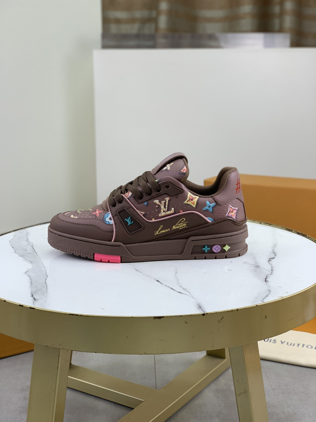 NO:690365,Actual price, top version [LOUIS VUITTON] (original order), the most popular new LV Louis Vuitton *——top version of LV classic trendy shoes!  Use imported original lining and original wear-resistant and lightweight TPU outsole!  High quality products!  3 colors available, sizes 35-39 for women and 39-45 for men,,,louis vuitton,louis vuitton,louis vuitton19860909跑量实价 顶级版本【LOUIS VUITTON）（原单）最情侣新款LV路易威登 *——顶级版本 LV经典潮鞋！选用进口原版内里.原版耐磨轻便TPU大底！高品质精品！3款颜色可选,码数女35-39 男39-45,,,louis vuitton,louis vuitton,louis vuitton,Men's shoes