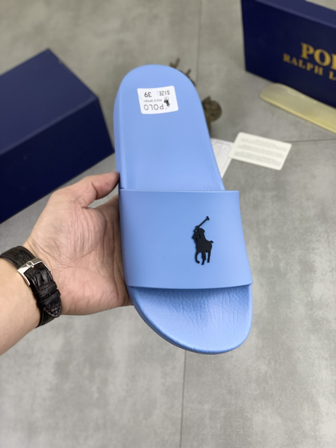 NO:744716,[Real Price] POLO's new casual slippers, original official website, perfectly made to convey a kind of noble luxury, sublimate its definition of luxury in Gucci's high-end extraordinary craftsmanship. Original Gucci double G combination outsole, size 36-46, slippers19860909【实价】 POLO 新款休闲拖鞋,原版官网、完美做透射出一种尊贵奢华,于古奇高端超凡工艺中升华其奢侈定义.原版古奇双G组合大底,码数36-46,,slippers,Men's shoes