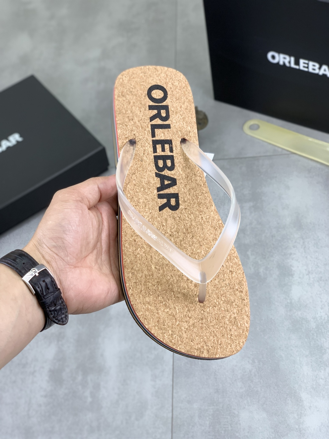 NO:778116,[Real price] [ORLEBAR BROWN] New men's casual slippers series!  Review the global limited edition. The upper is made of imported original fabrics and the original outsole. Men's shoe size is 38-46; multiple colors available, slippers19860909【实价】【 ORLEBAR BROWN】 新款男士休闲拖鞋系列！复核全球限量款鞋面采用进口原单面料原板大底男鞋码数38-46；多色可选,,slippers,Men's shoes
