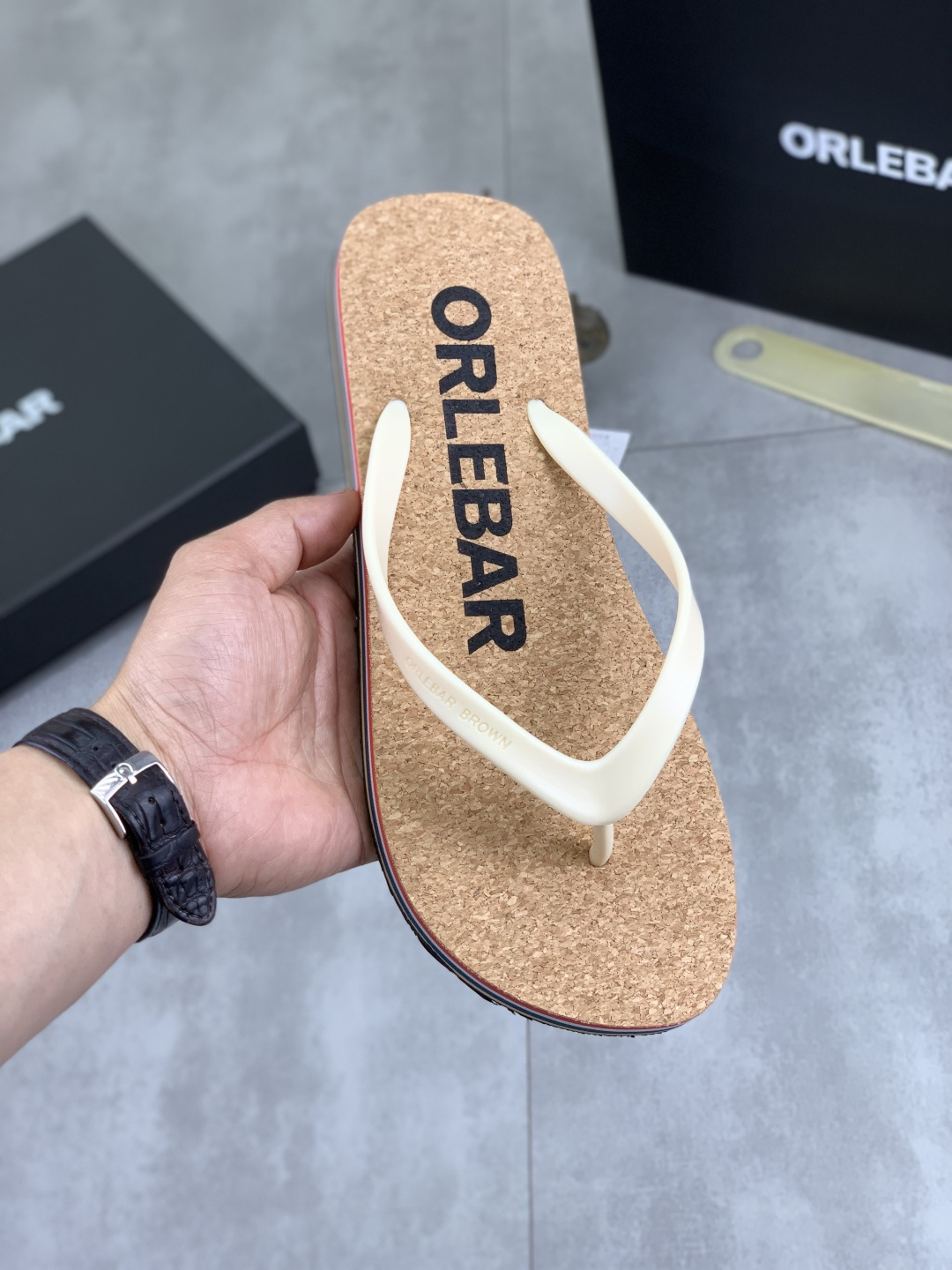 工厂价P195🆘 【 ORLEBAR BROWN】 新款男士休闲拖鞋系列!复核🔥全球限量款💯鞋面采用进口原单面料➕原板大底💯男鞋 ;多色可选