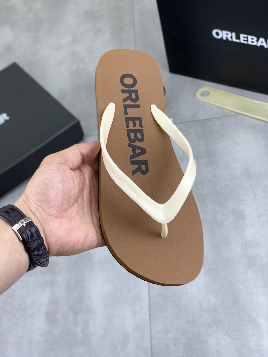 工厂价P195🆘 【 ORLEBAR BROWN】 新款男士休闲拖鞋系列!复核🔥全球限量款💯鞋面采用进口原单面料➕原板大底💯男鞋 ;多色可选