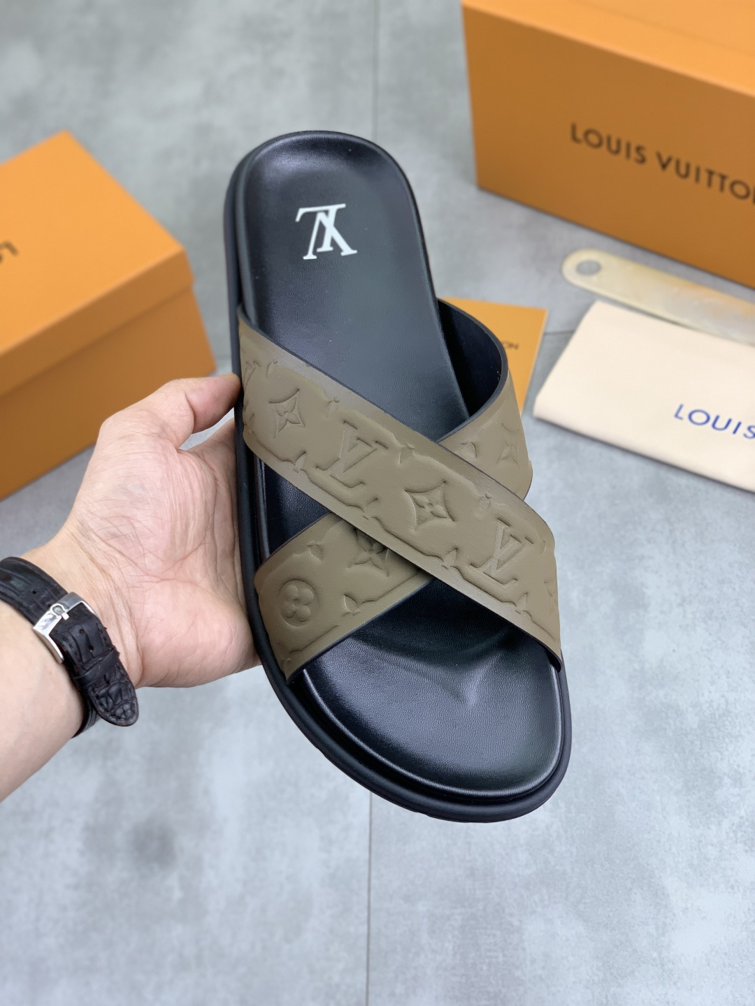 루이비통 신발 83881 Louis Vuitton Shoes