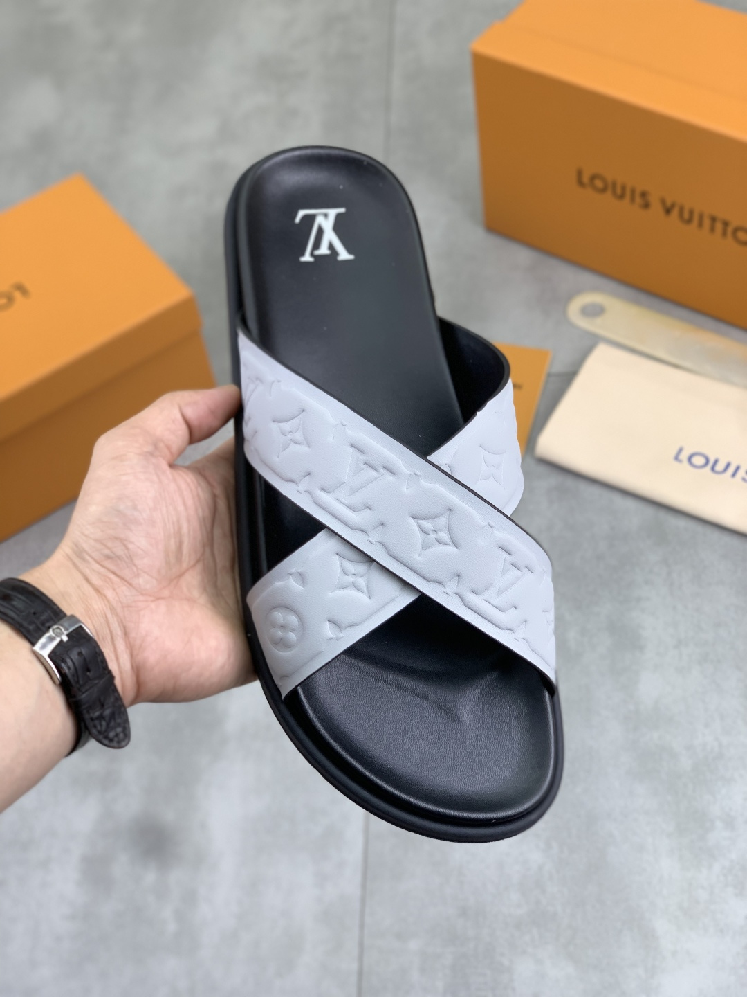 루이비통 신발 83892 Louis Vuitton Shoes
