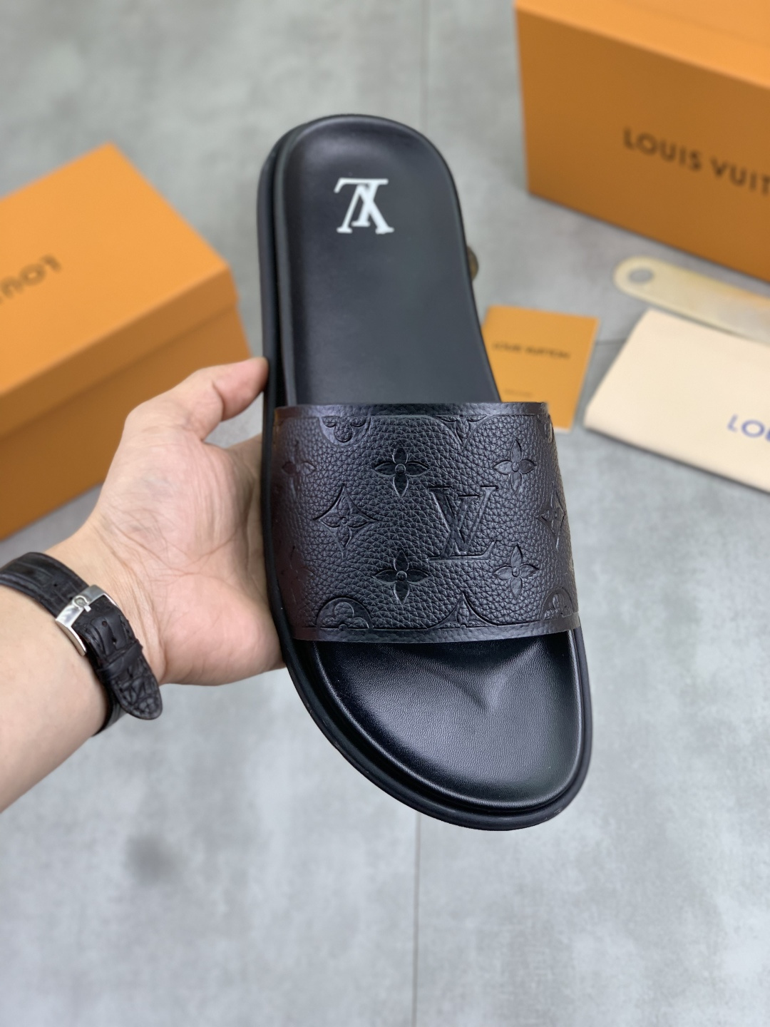 루이비통 신발 83898 Louis Vuitton Shoes