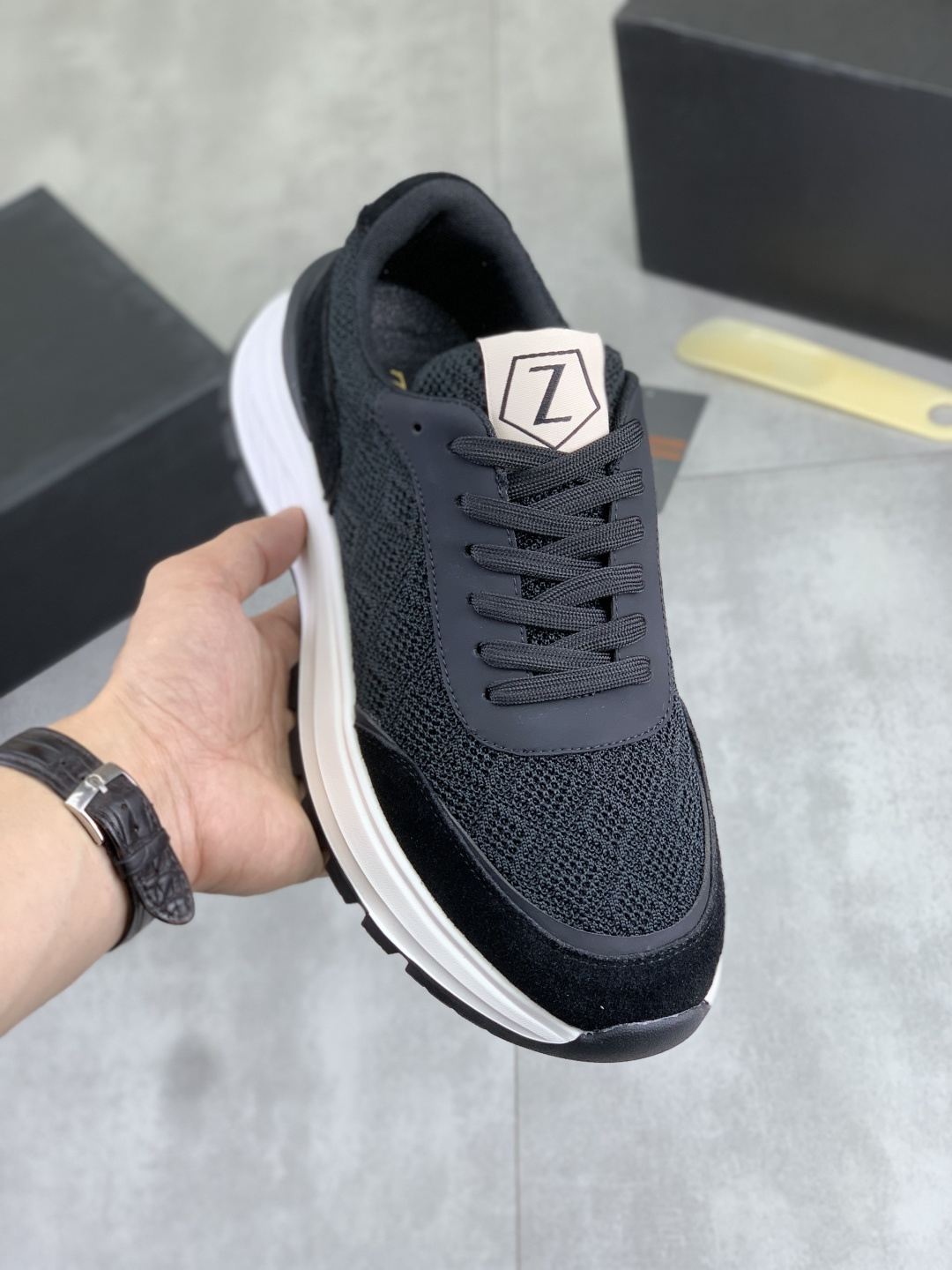 NO:887230,Actual price [ZEGNA] Zegna - high-end quality original order fly-woven shoe series - upper brand high-end cashmere fly-woven surface, injection-molded brand cornrows - original breathable mesh inside - original TPU foam outsole molded outsole exquisite packaging - ultra-high quality control·fine workmanship highlighted (high-end·luxury·grade) -Size 38-44,,zegna19860909实价【ZEGNA】杰尼亚 -高端品质 原单 飞织鞋系列 -鞋面品牌高端羊绒飞织面、注塑品牌鸡眼 -内里原版透气网布 -大底原版TPU发泡 成型大底 精品包装 -超高品控·做工精细凸显(高端·贵气·档次) -Size 38-44,,zegna,Men's shoes